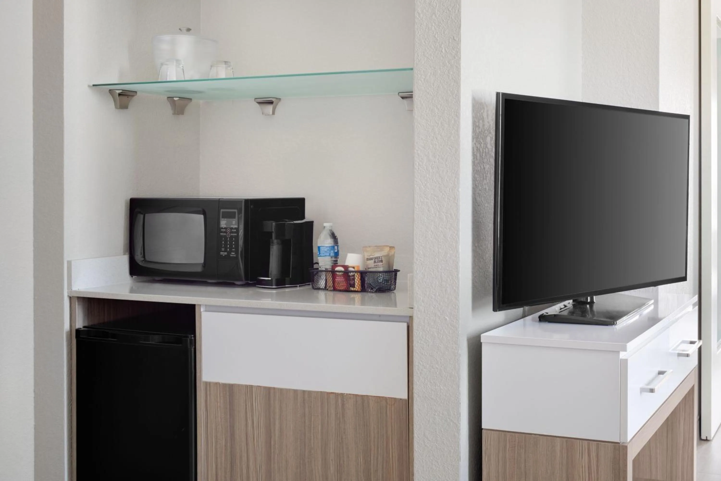 Photo of the whole room in SpringHill Suites by Marriott New Smyrna Beach