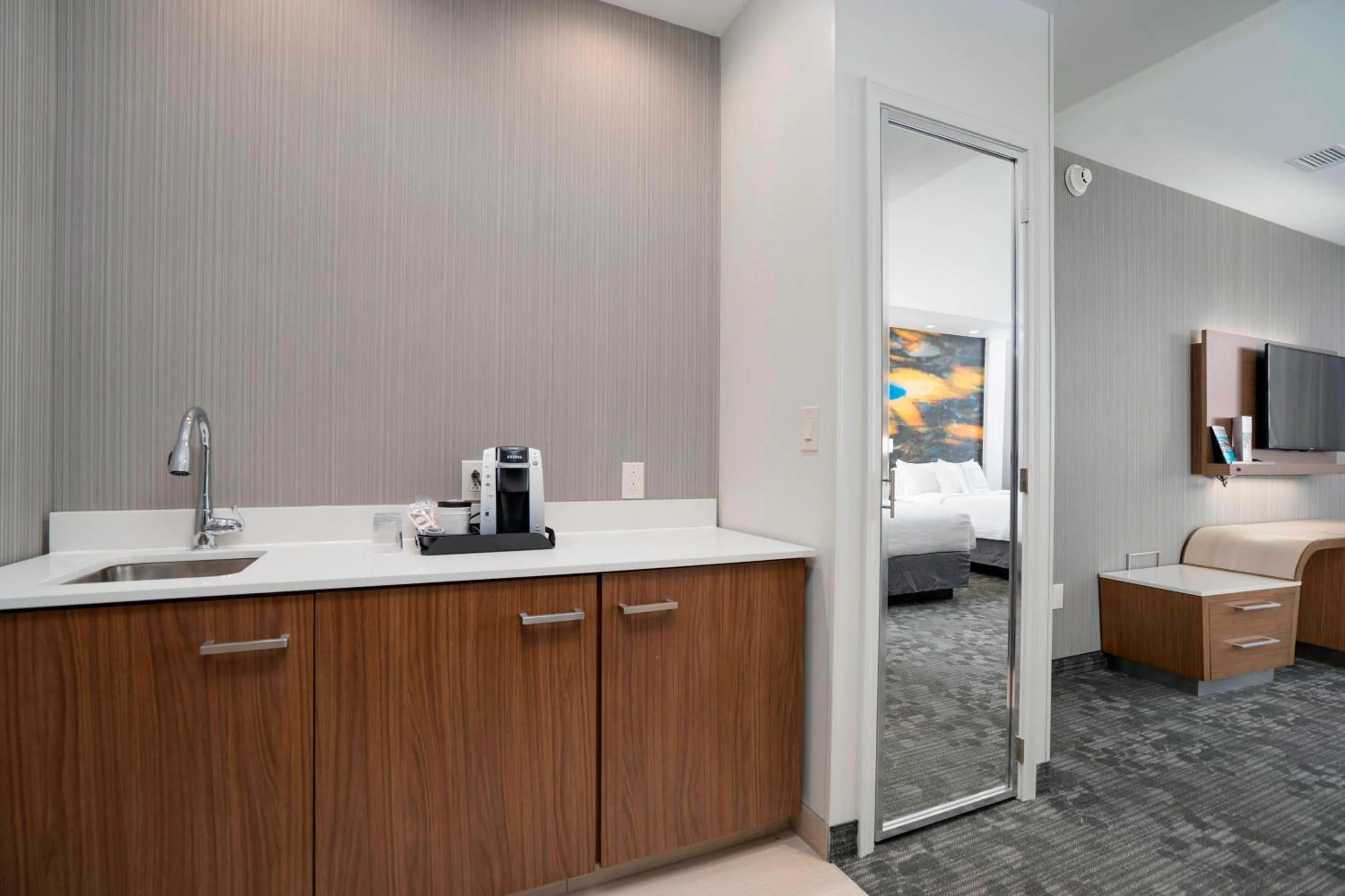 Lounge or bar, Bed in Courtyard by Marriott Niagara Falls, USA