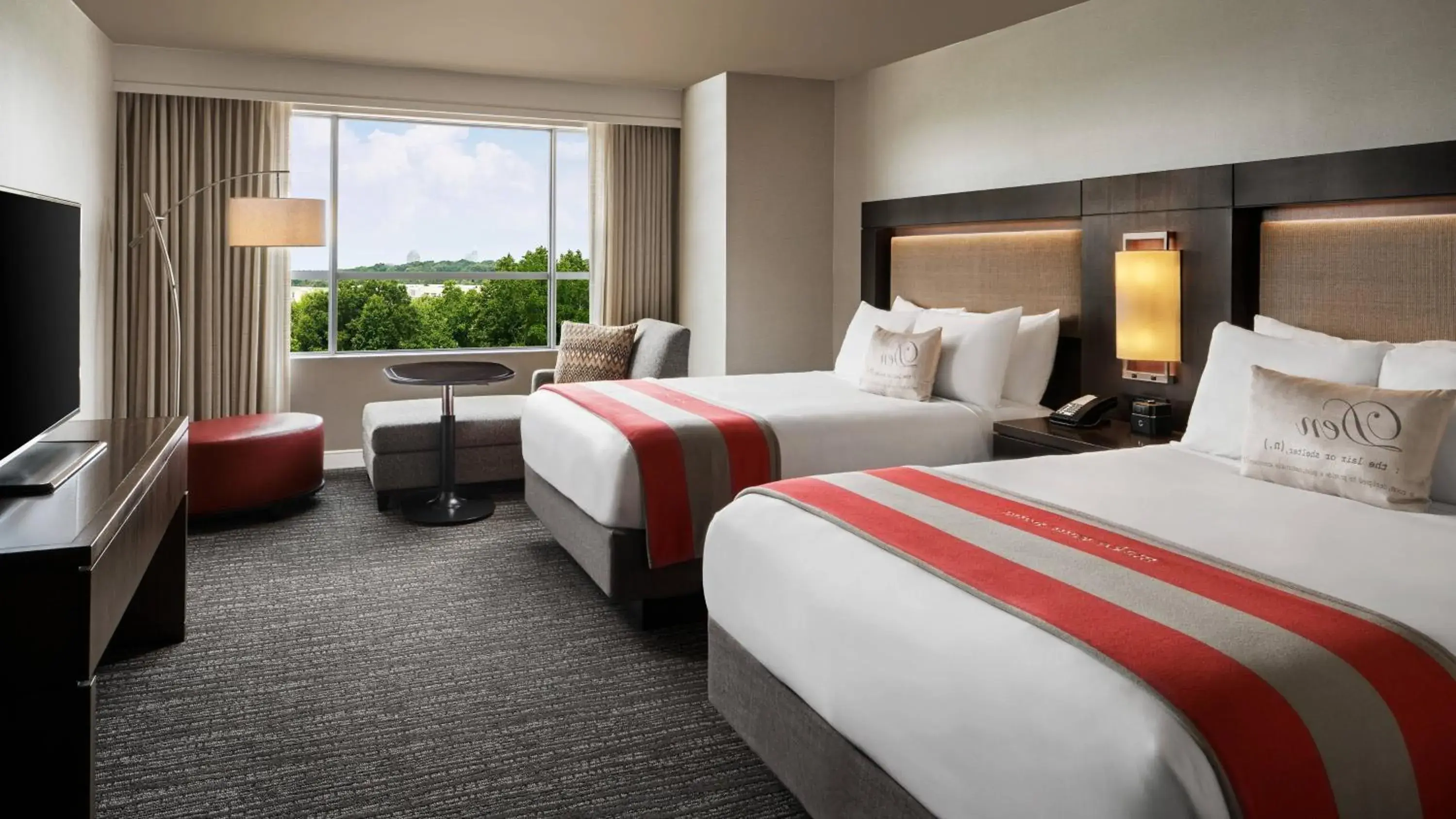 Bed in The StateView Hotel, Autograph Collection Bed in The StateView Hotel, Autograph Collection