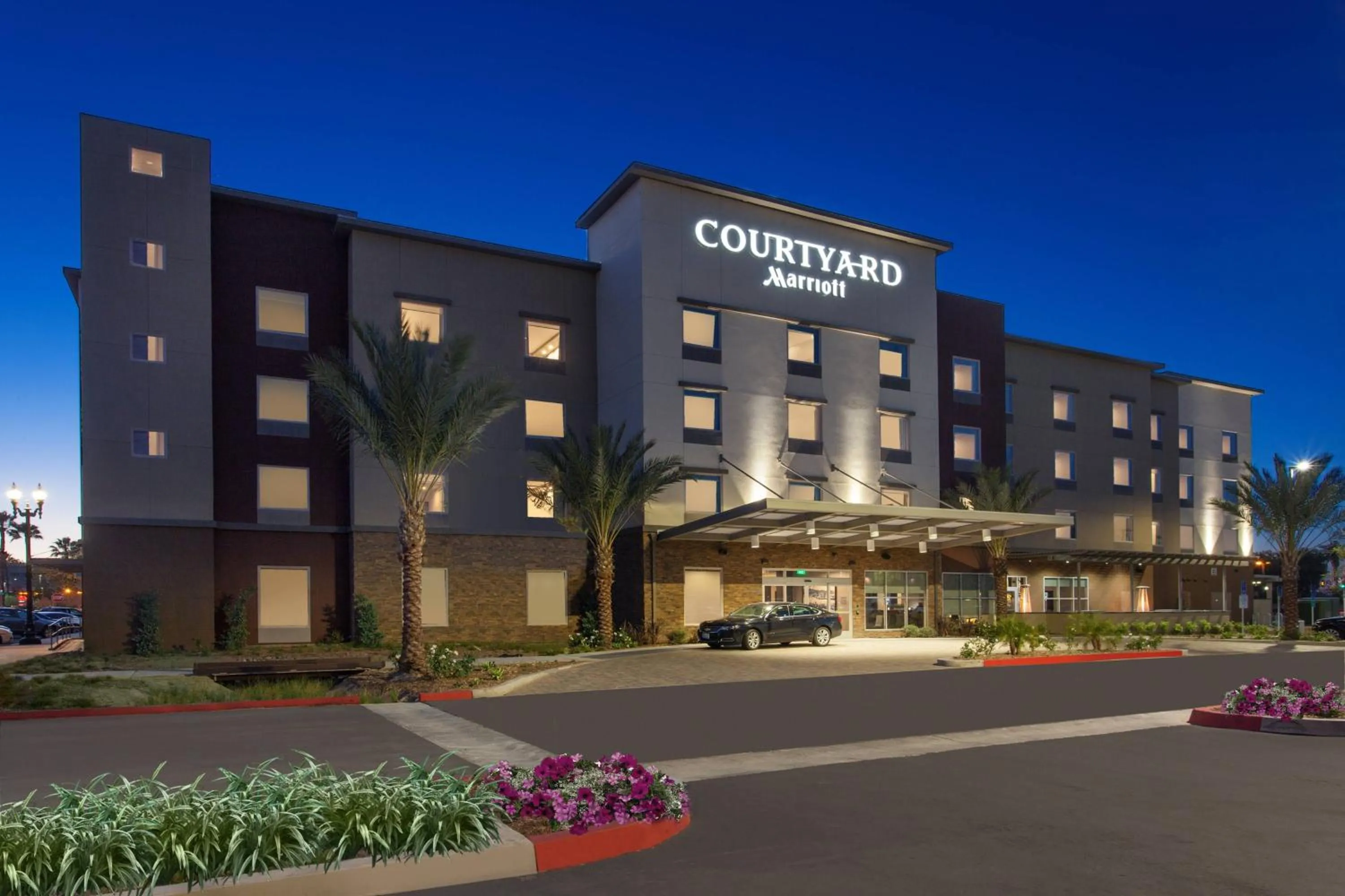 Property building in Courtyard by Marriott San Diego El Cajon