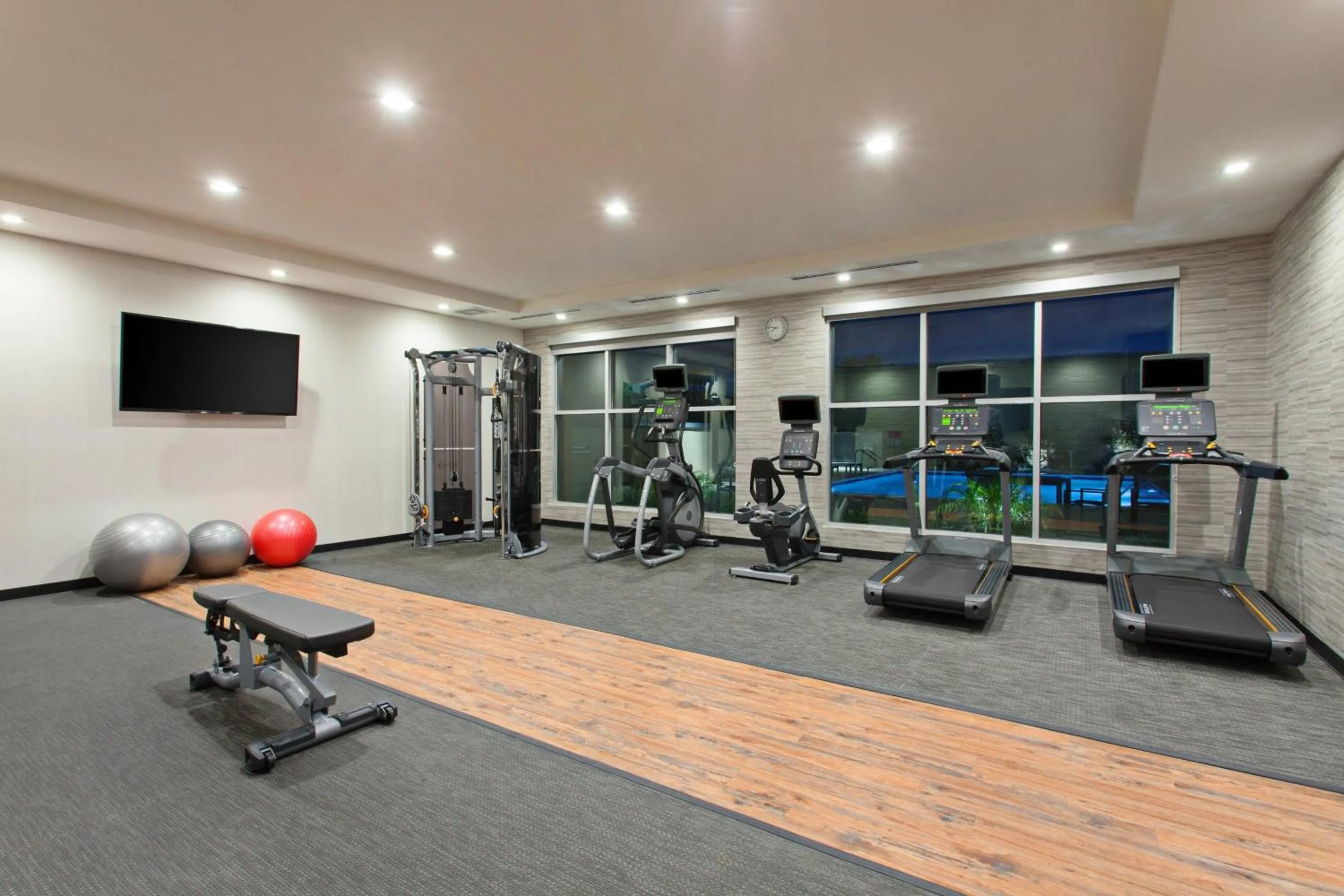 Fitness centre/facilities in Courtyard by Marriott San Diego El Cajon