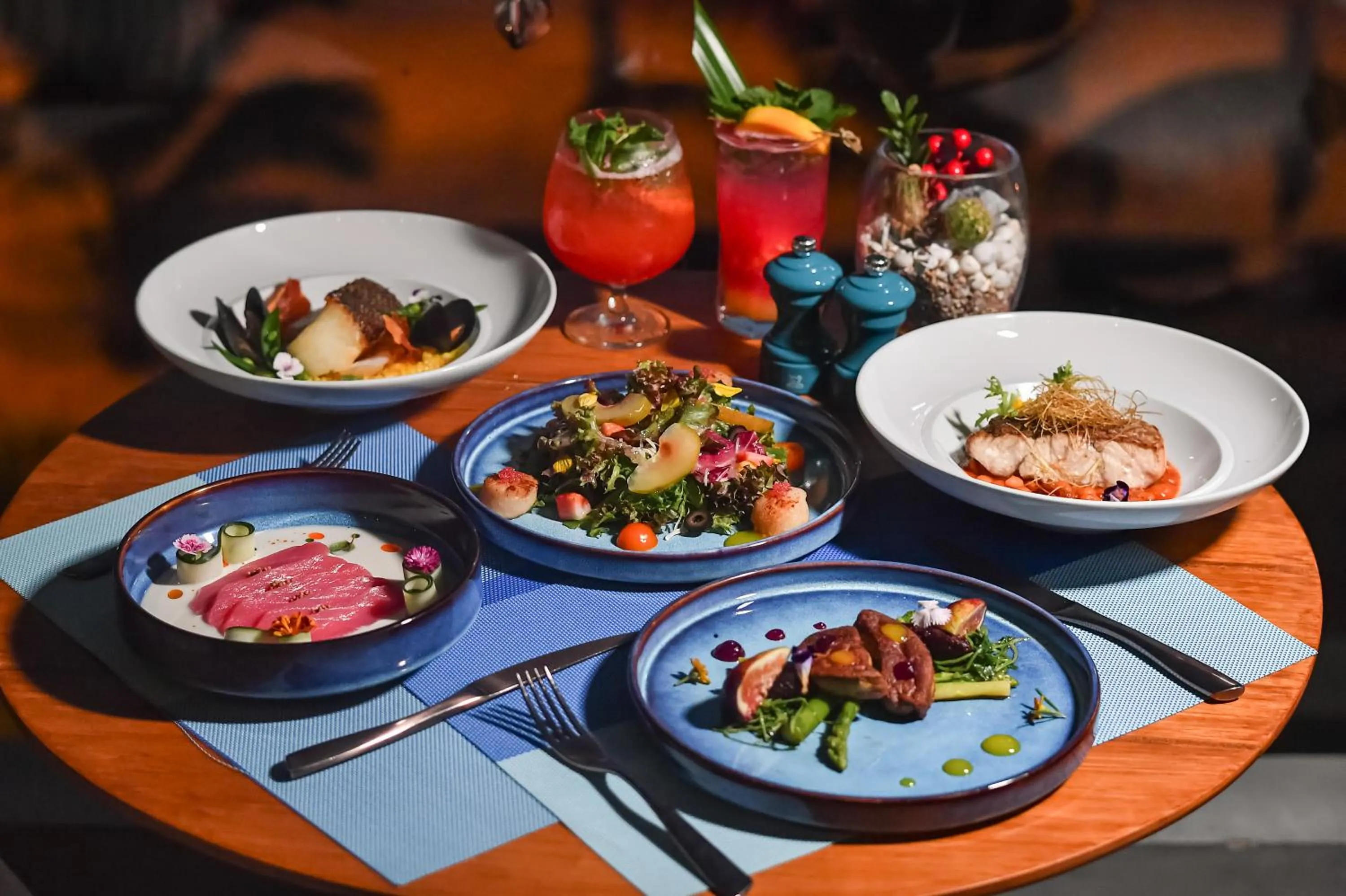 Dining area in Renaissance Pattaya Resort & Spa