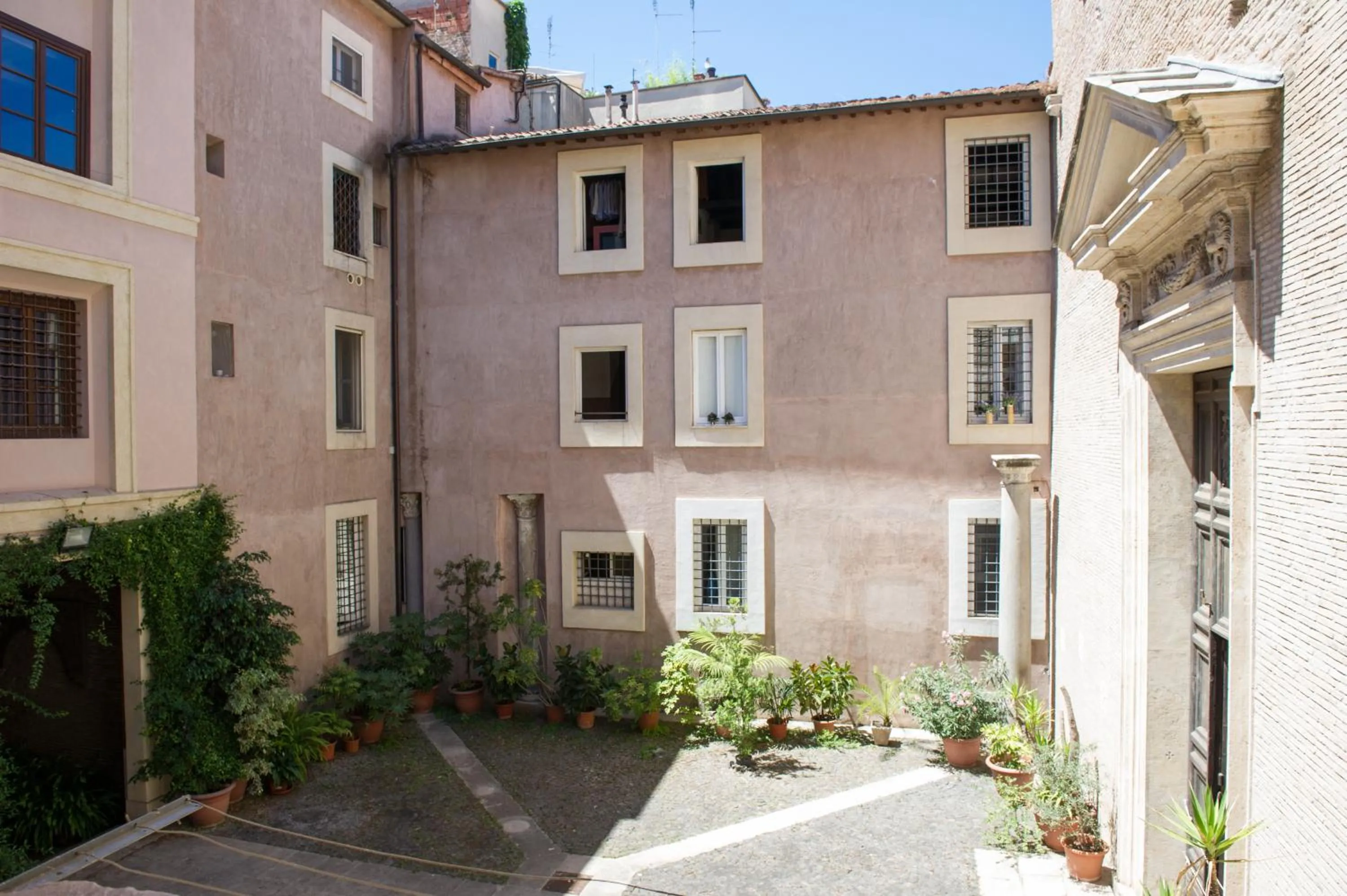 Inner courtyard view in Relais Santa Maria Maggiore