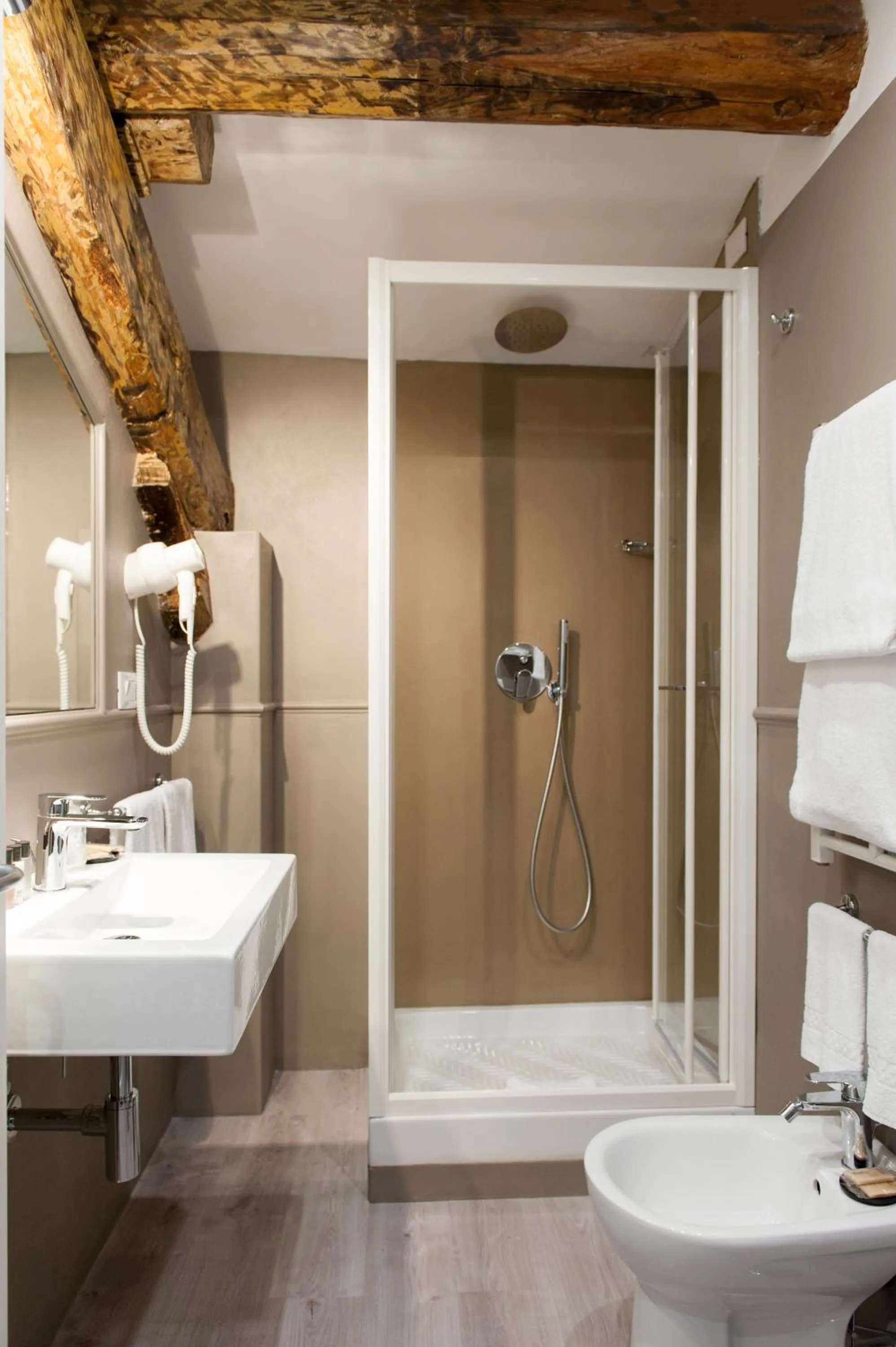 Bathroom in Relais Santa Maria Maggiore