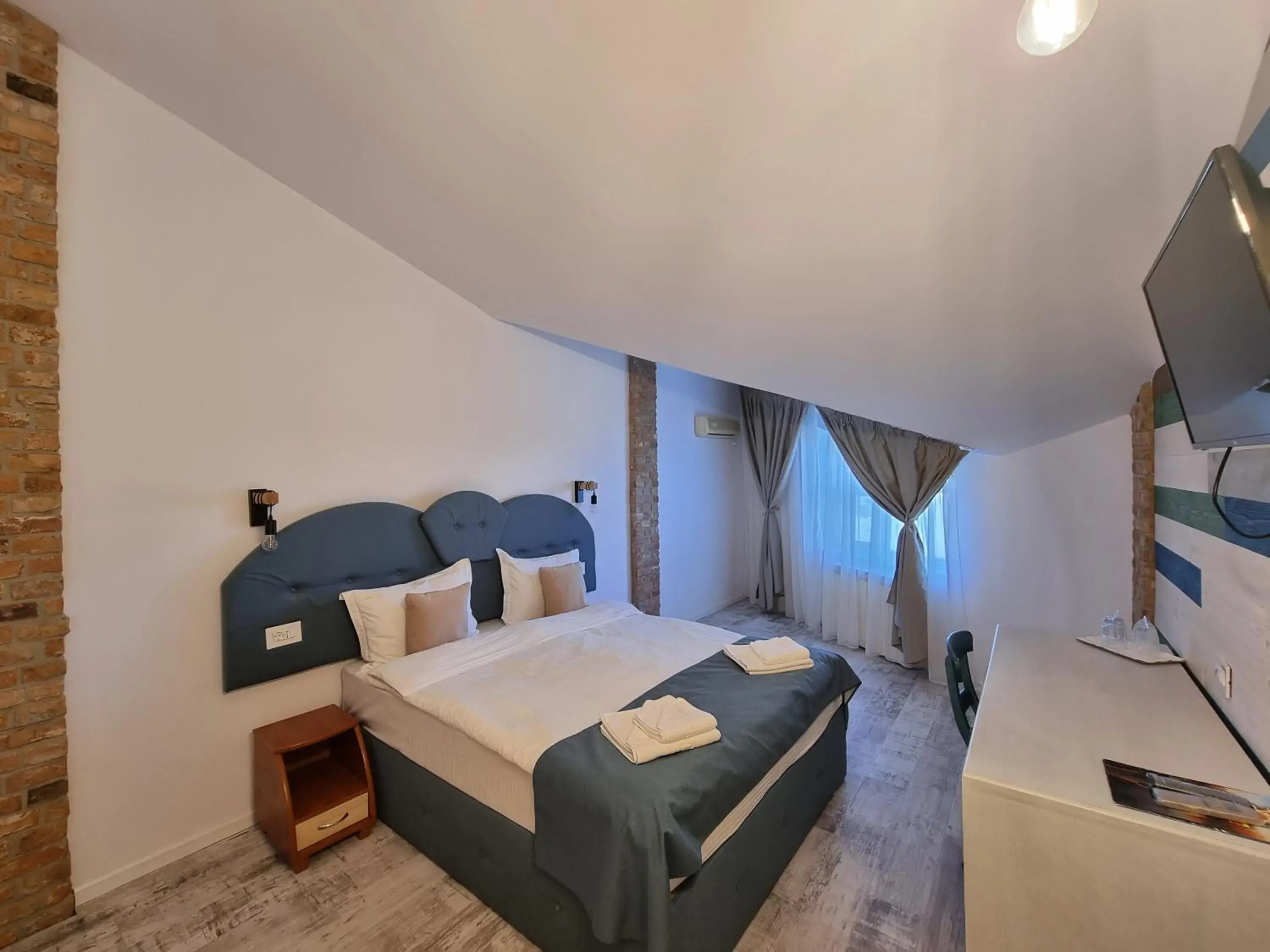 Double Room Hotel in Hotel Sunrise si Satul Pescaresc Double Room Hotel in Hotel Sunrise si Satul Pescaresc