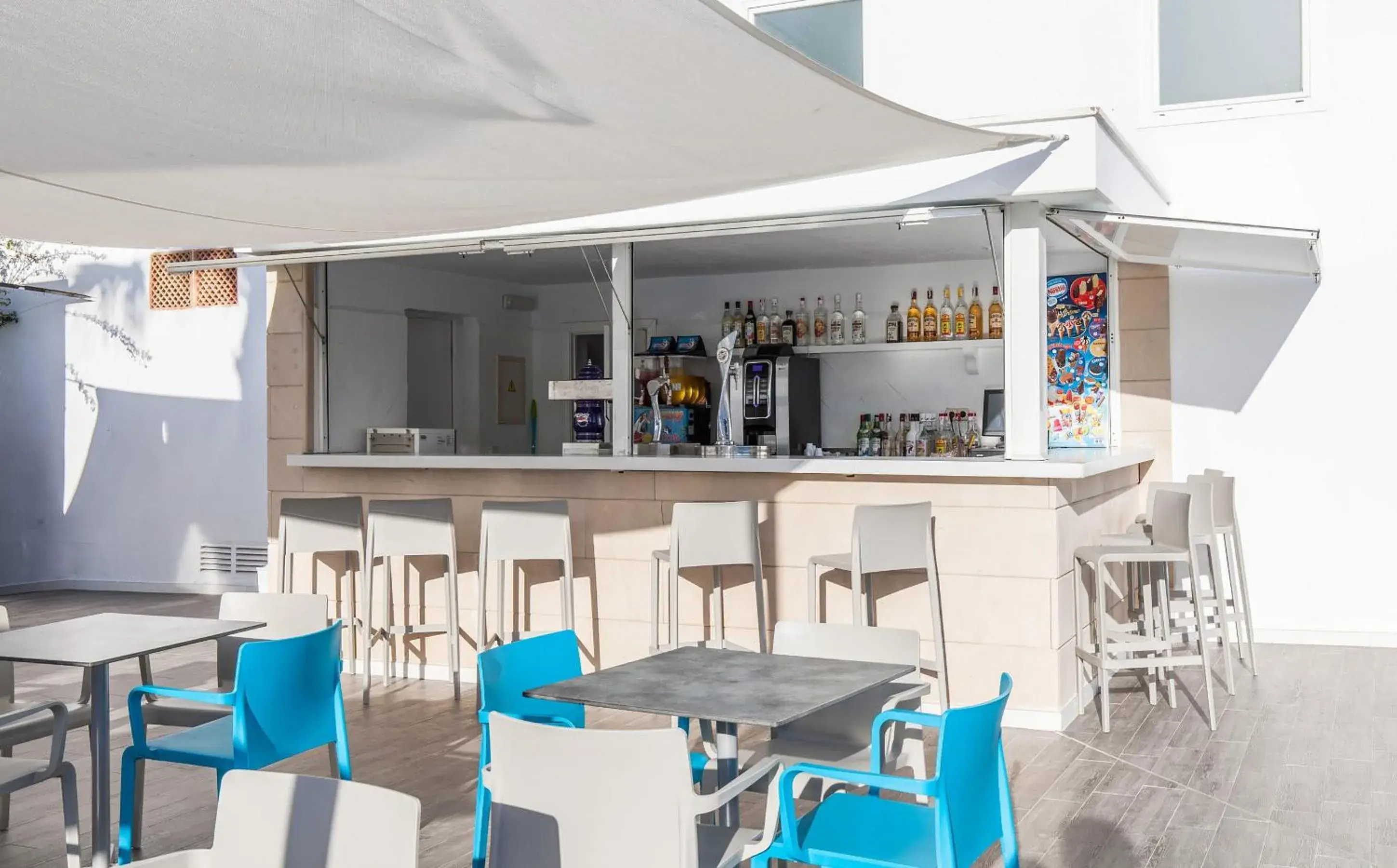 Lounge or bar in BLUESEA Cala Millor Lounge or bar in BLUESEA Cala Millor