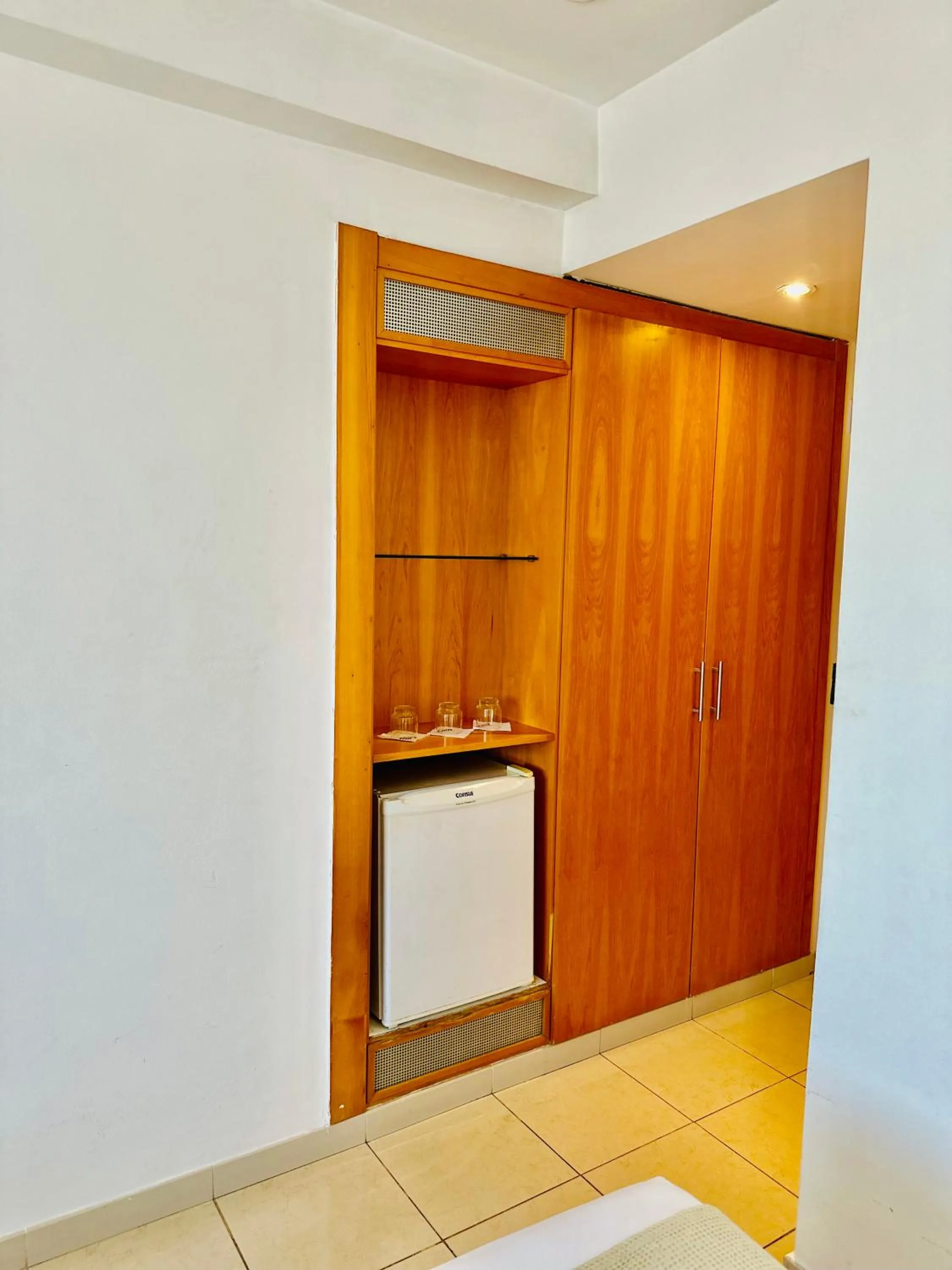 wardrobe in Copacabana Mar Hotel