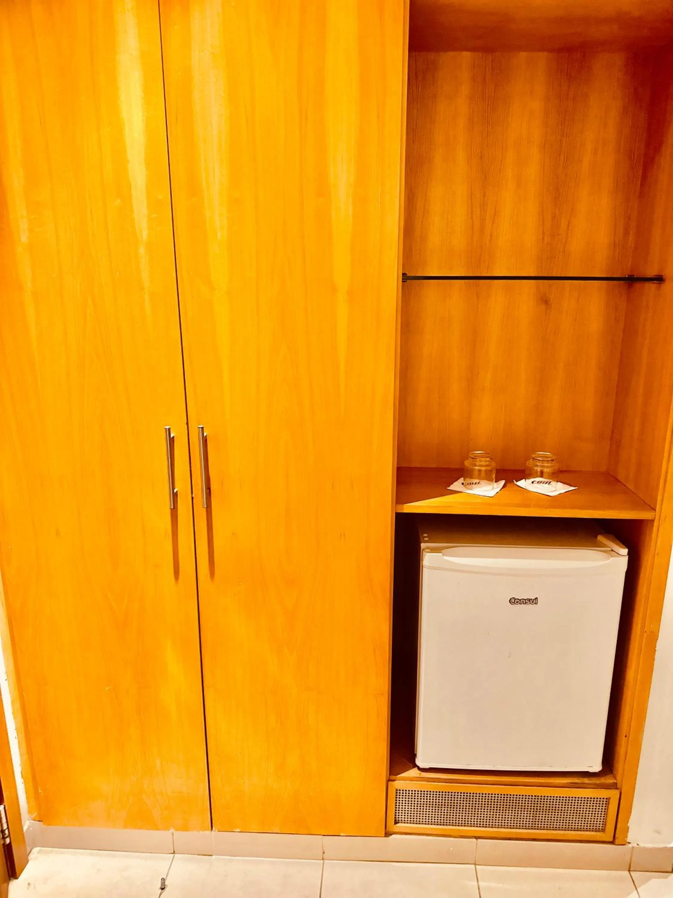 wardrobe in Copacabana Mar Hotel