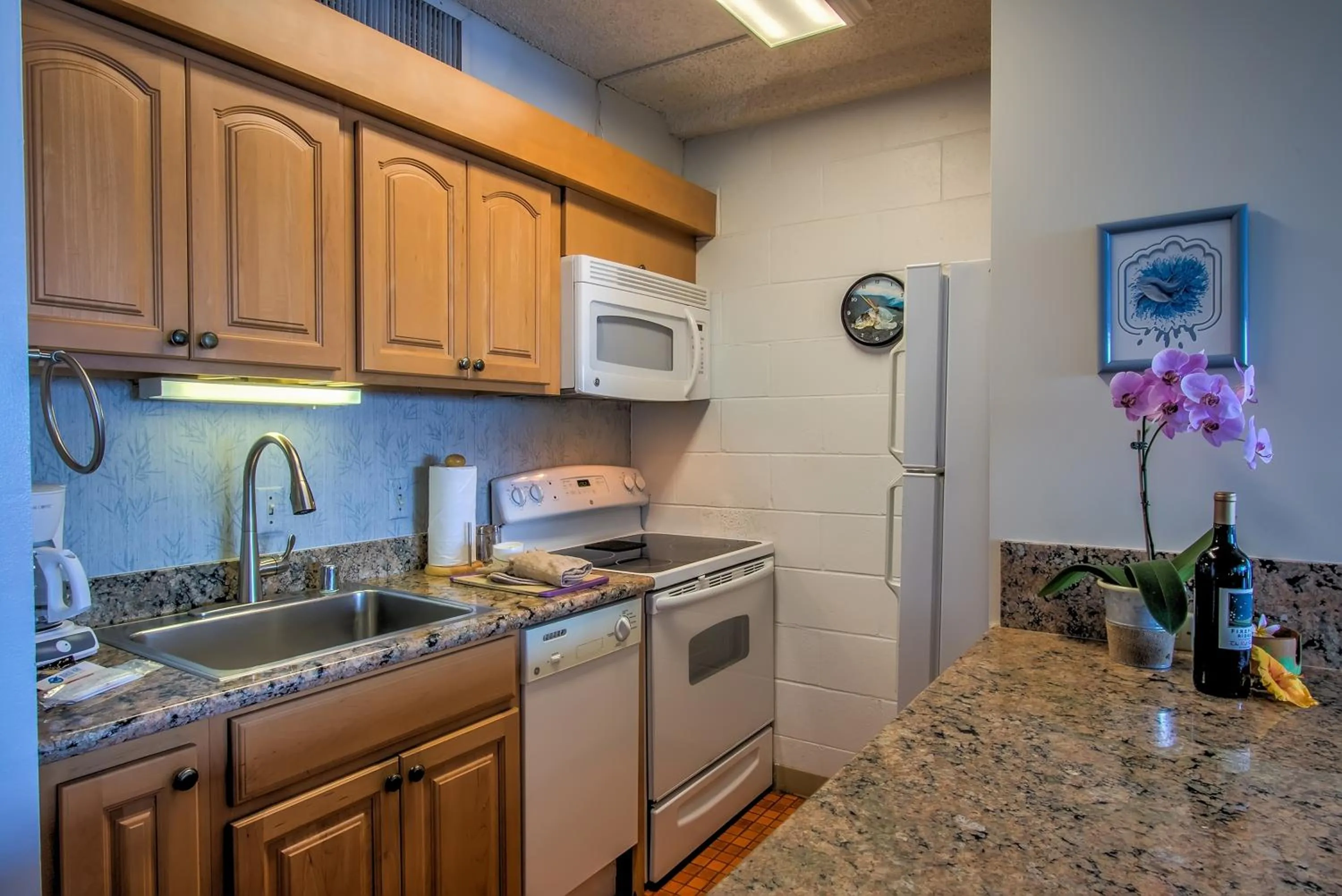 Kitchen or kitchenette in Maui Kai Condos - No Resort Fees
