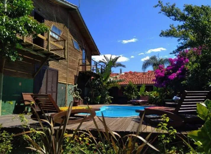 Property building in Villa Josefa - Cabanas completas com piscina e churrasqueira