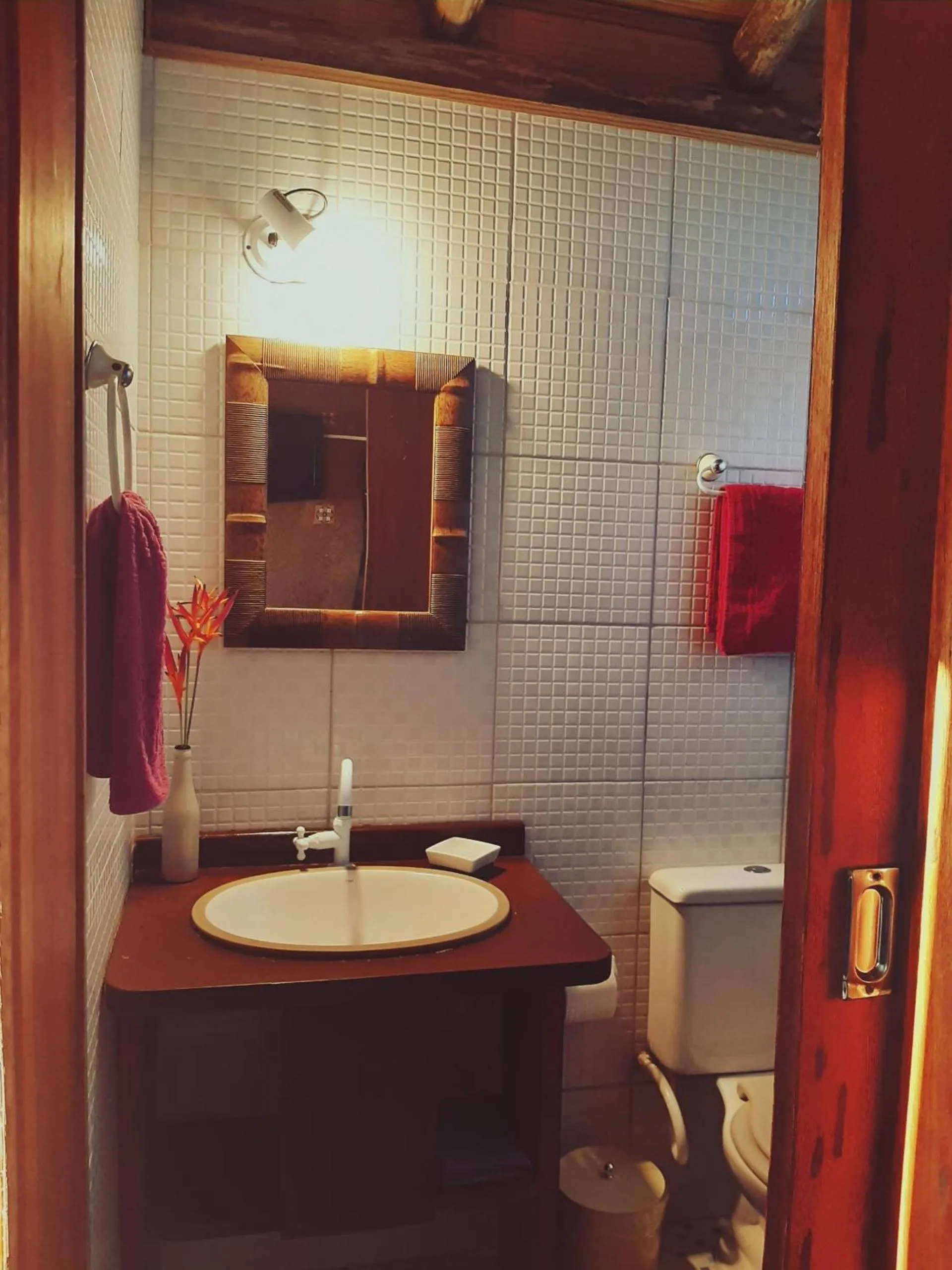 Bathroom in Villa Josefa - Cabanas completas com piscina e churrasqueira