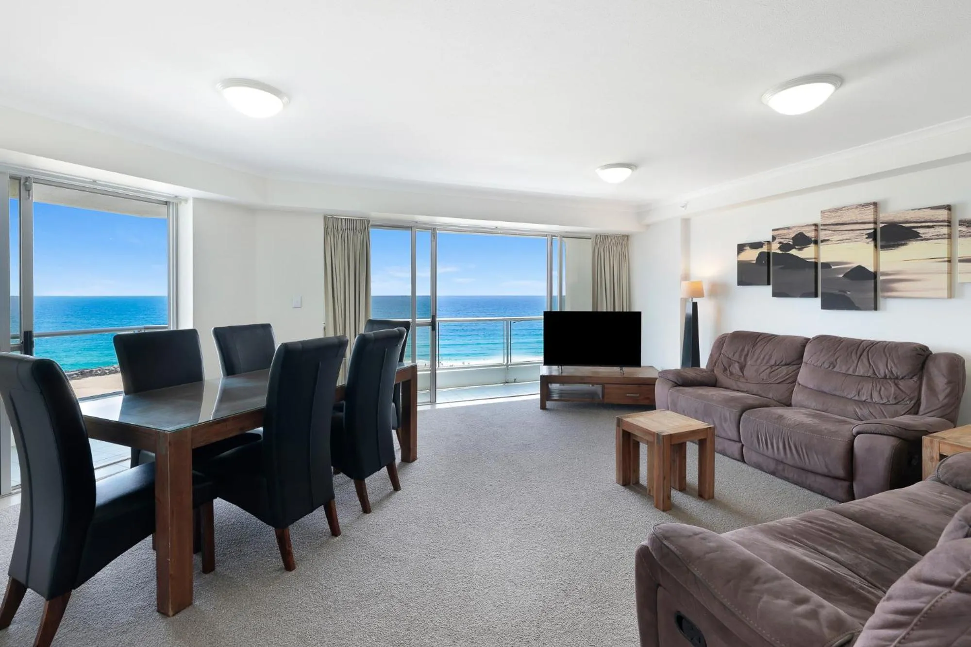 Living room in ULTIQA Points North