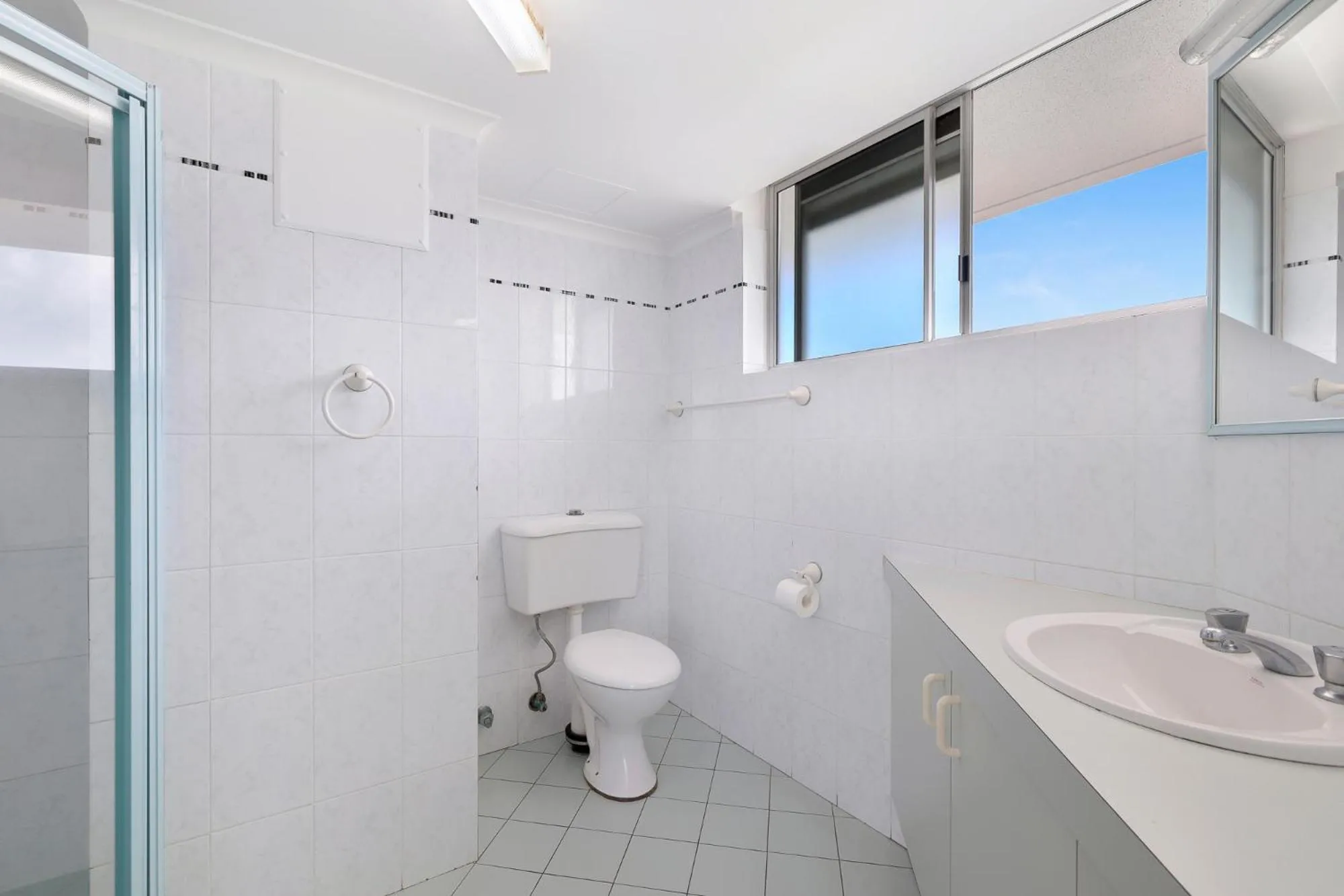 Bathroom in ULTIQA Points North
