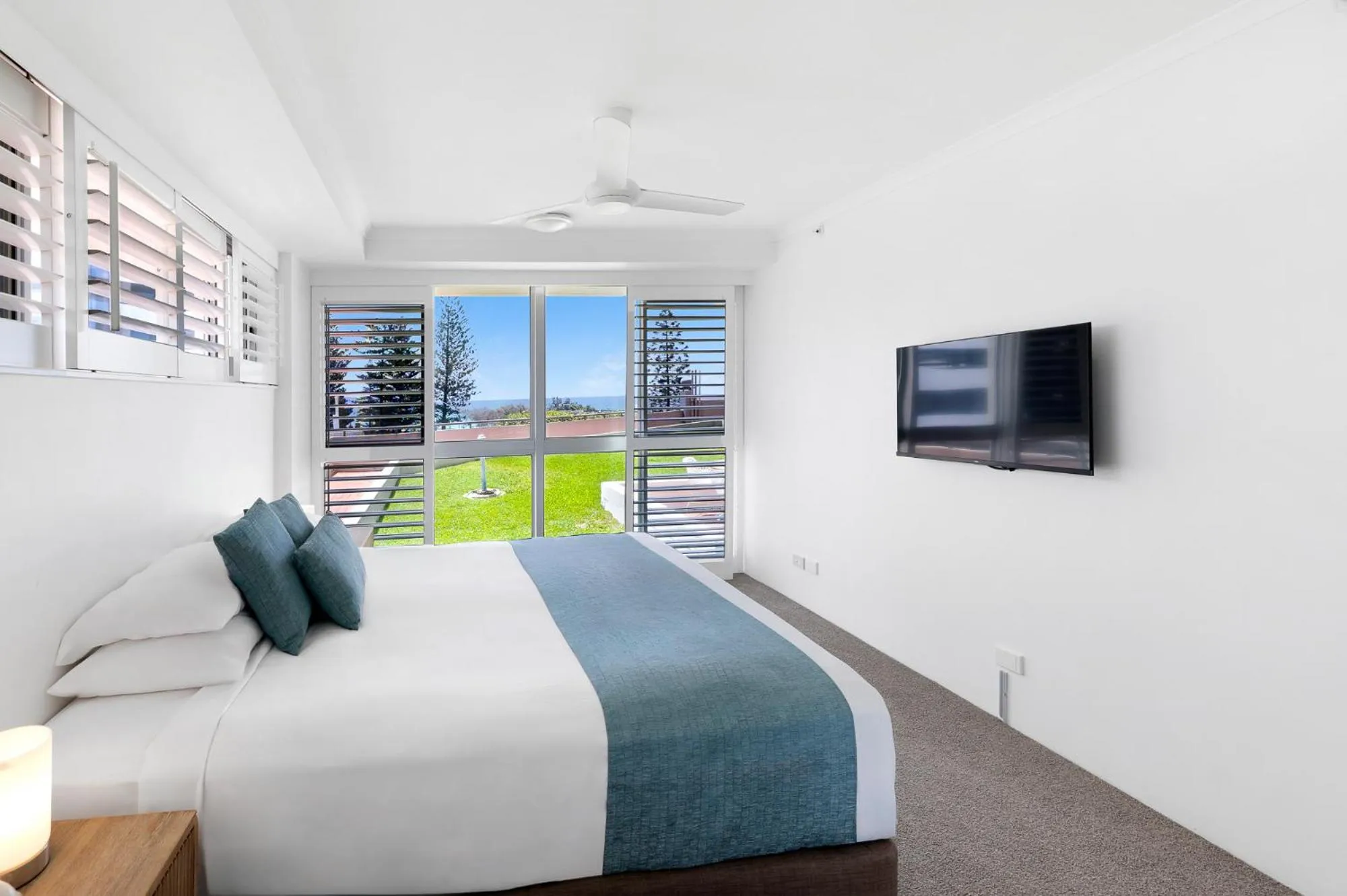 Bedroom, Bed in ULTIQA Points North