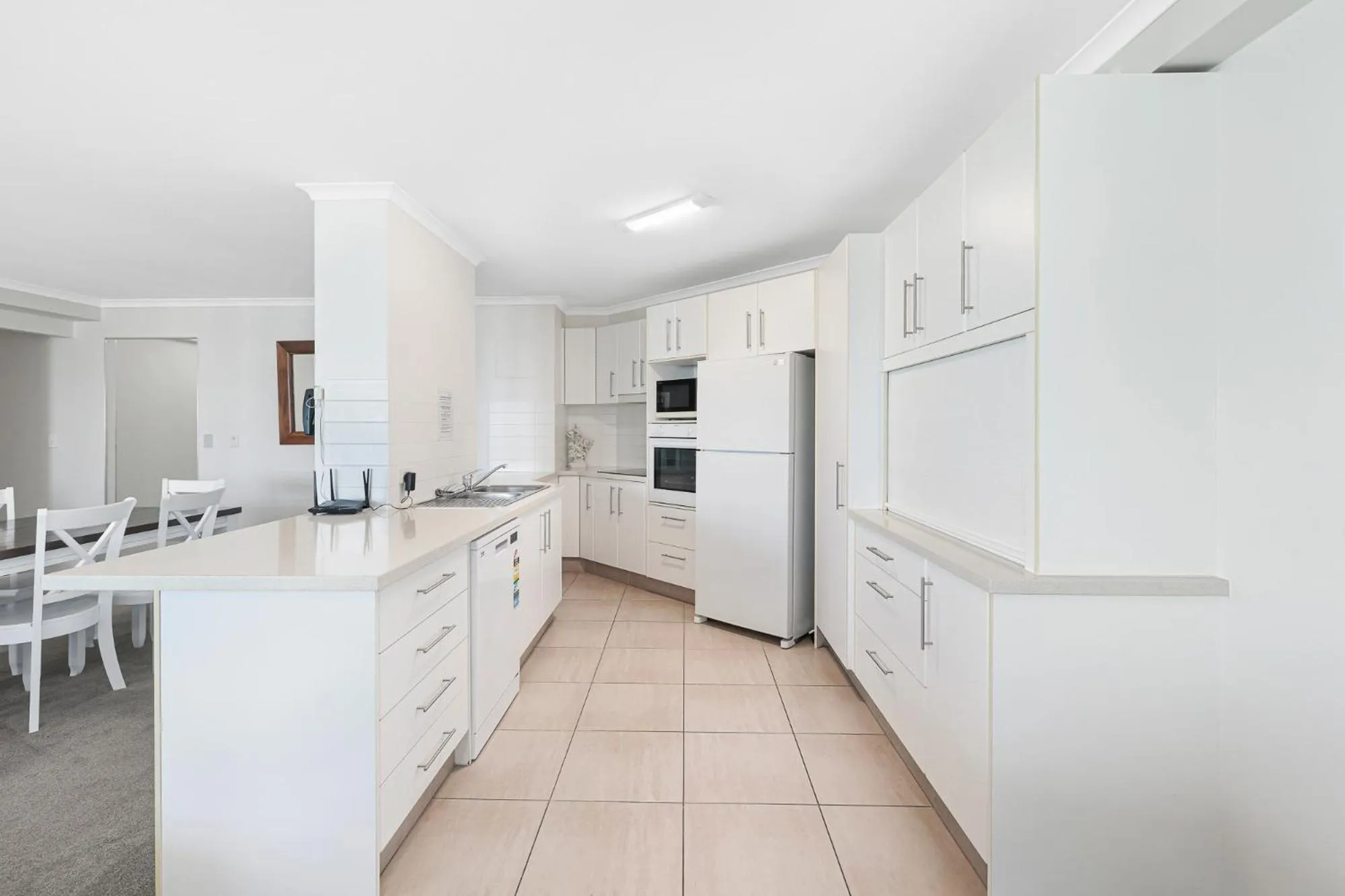 Kitchen or kitchenette in ULTIQA Points North