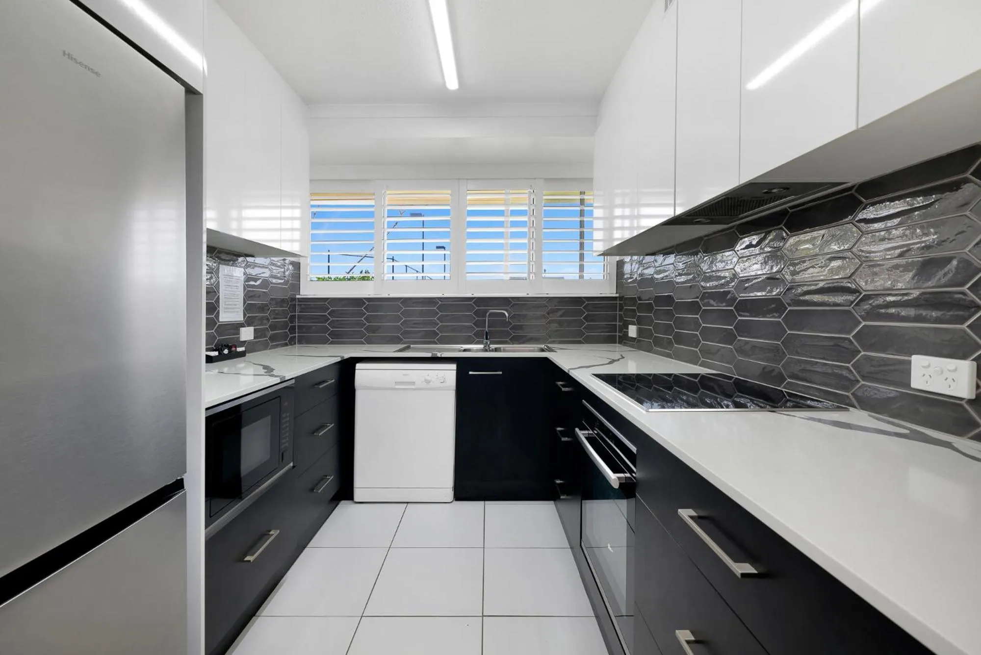 Kitchen or kitchenette in ULTIQA Points North