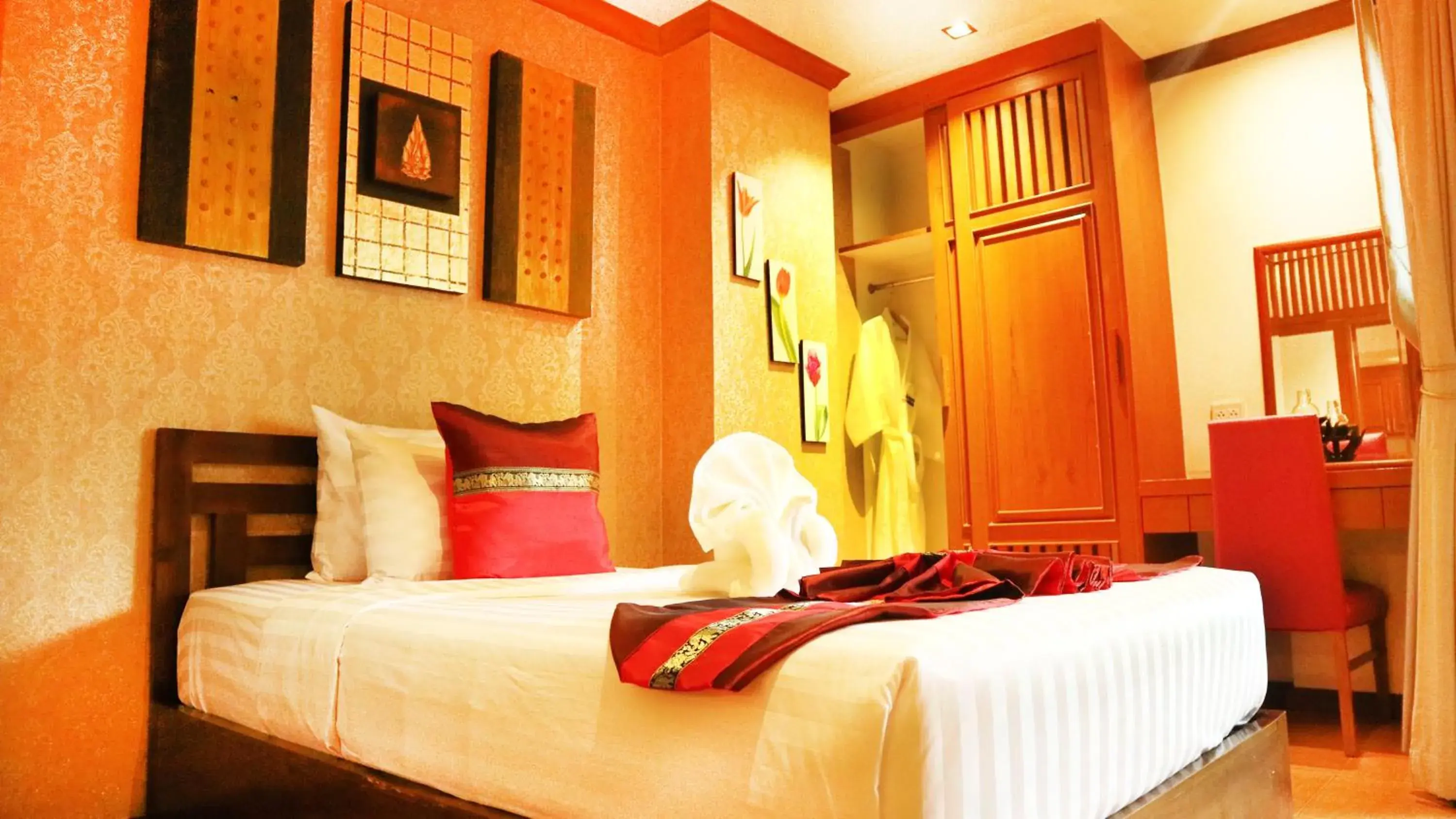 Bed in Aiyaree Place Hotel SHA PLUS Bed in Aiyaree Place Hotel SHA PLUS