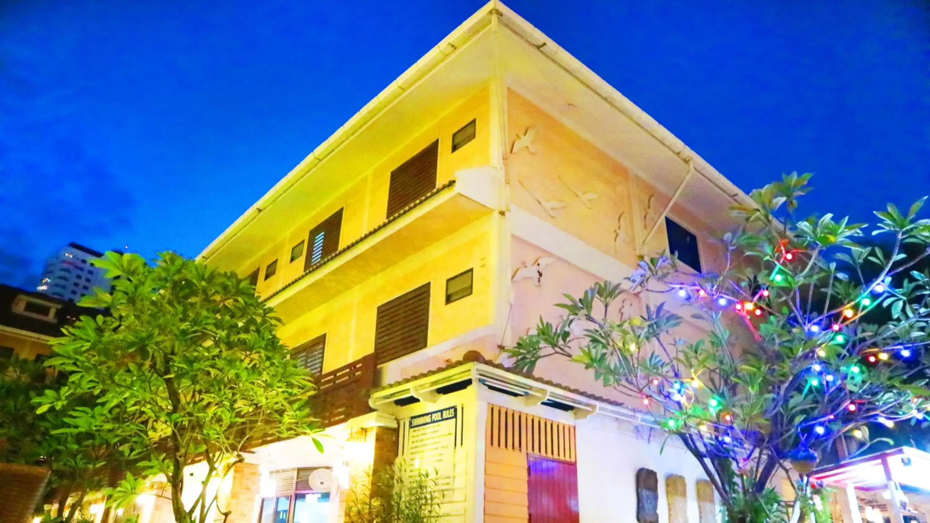 Property building in Aiyaree Place Hotel SHA PLUS Property building in Aiyaree Place Hotel SHA PLUS