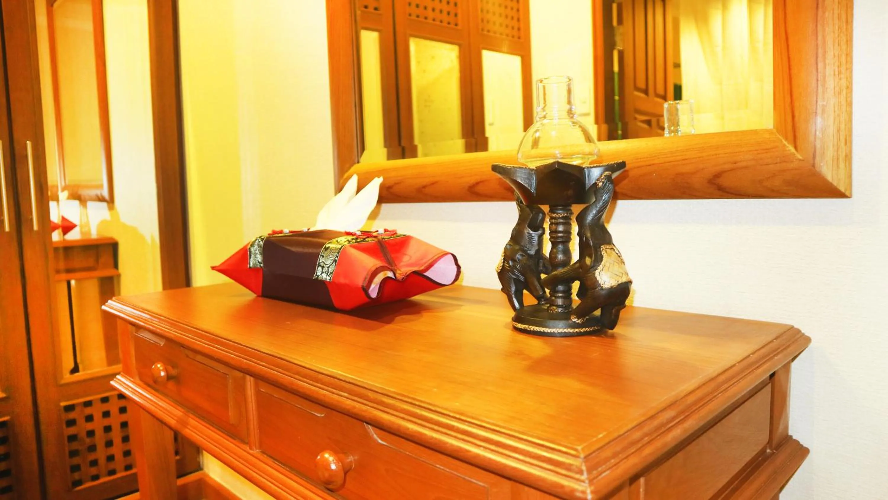 wardrobe in Aiyaree Place Hotel SHA PLUS