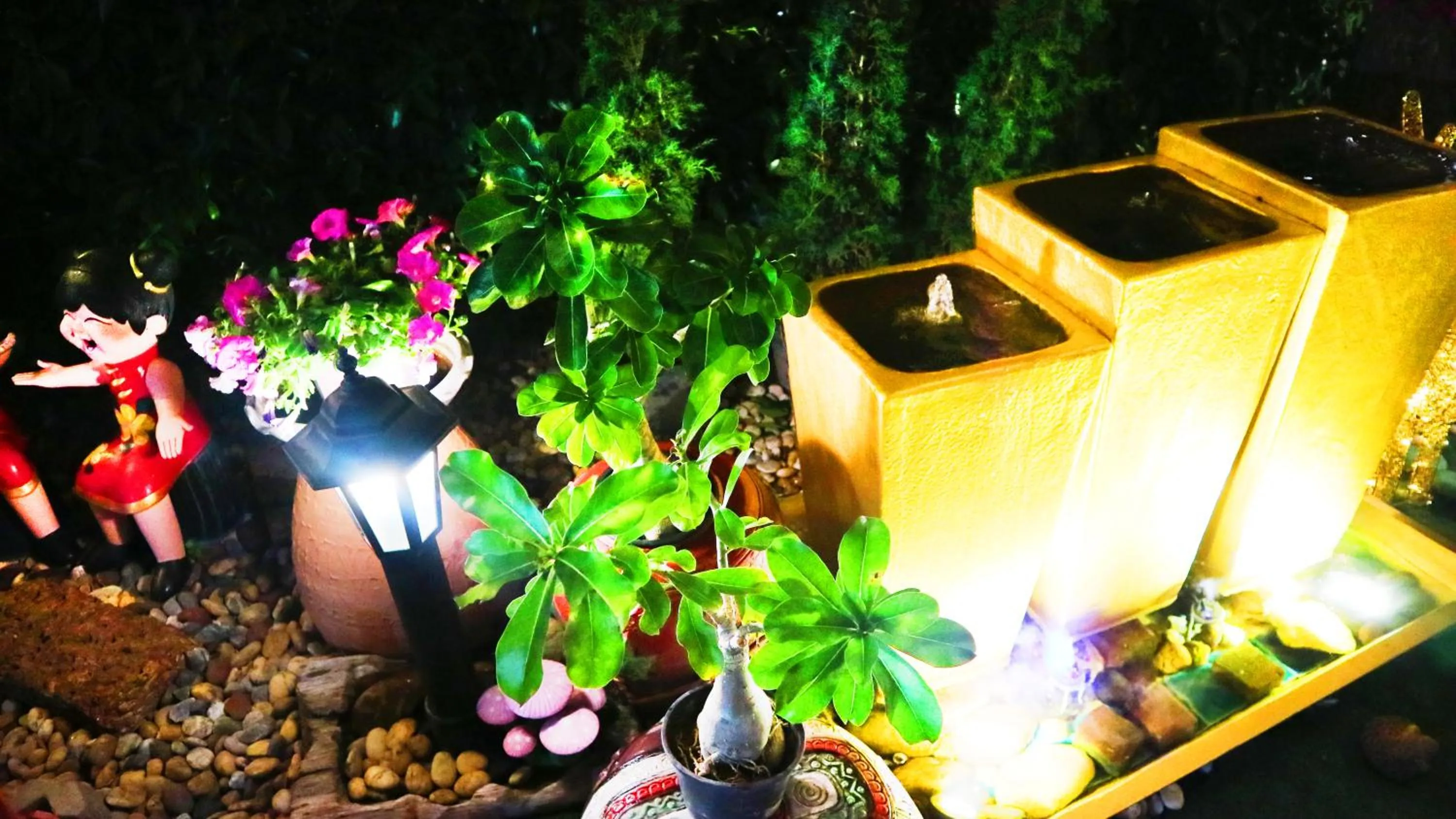 Night in Aiyaree Place Hotel SHA PLUS