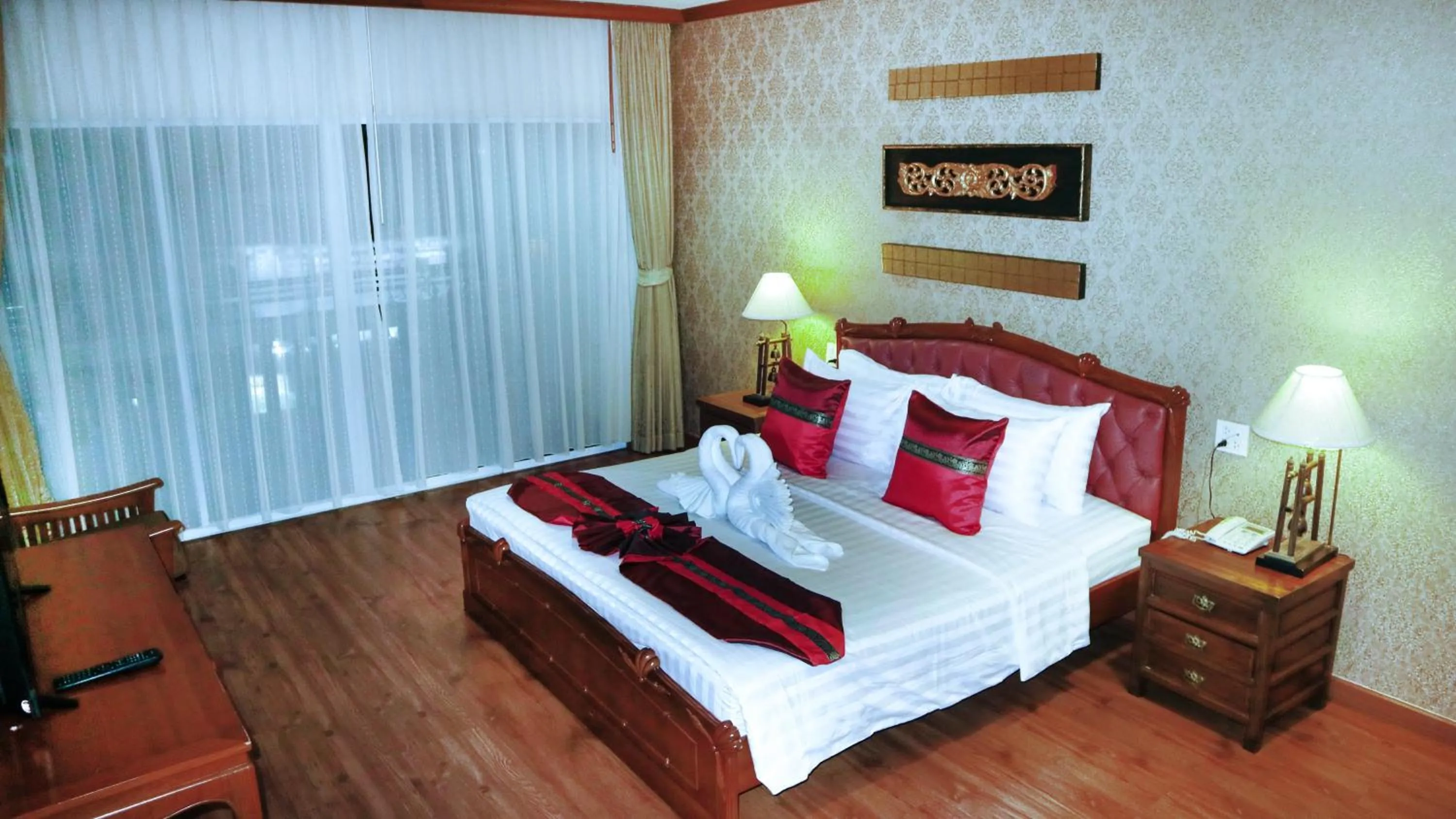 Bed in Aiyaree Place Hotel SHA PLUS