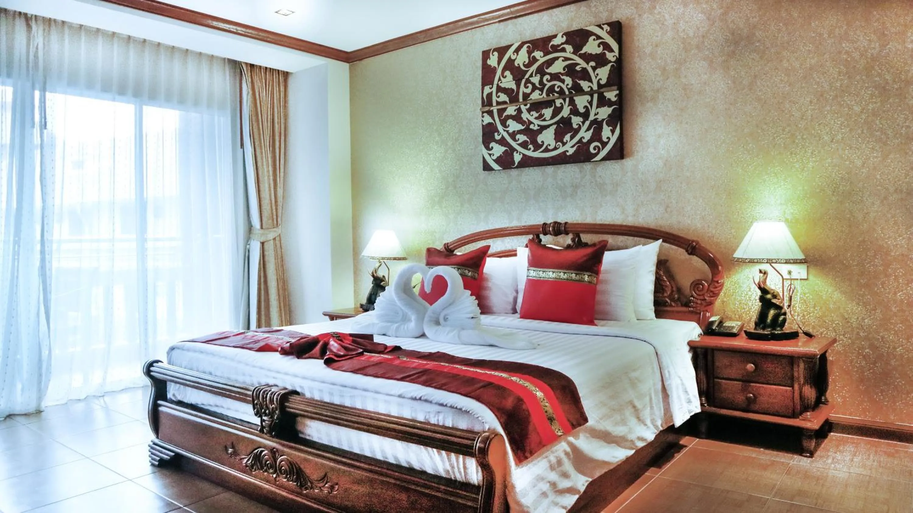 Bed in Aiyaree Place Hotel SHA PLUS