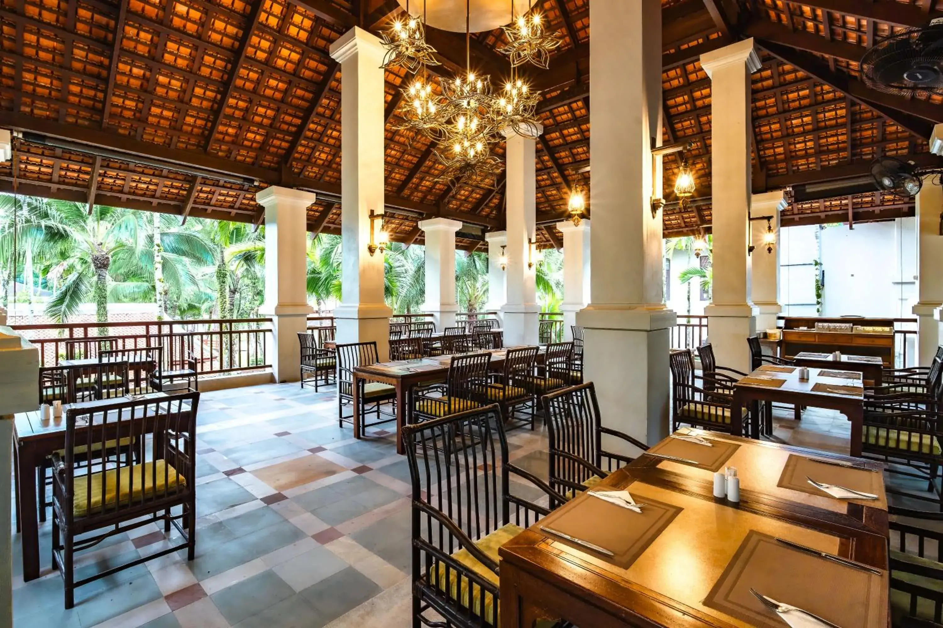 Restaurant/places to eat in Khaolak Laguna Resort Restaurant/places to eat in Khaolak Laguna Resort