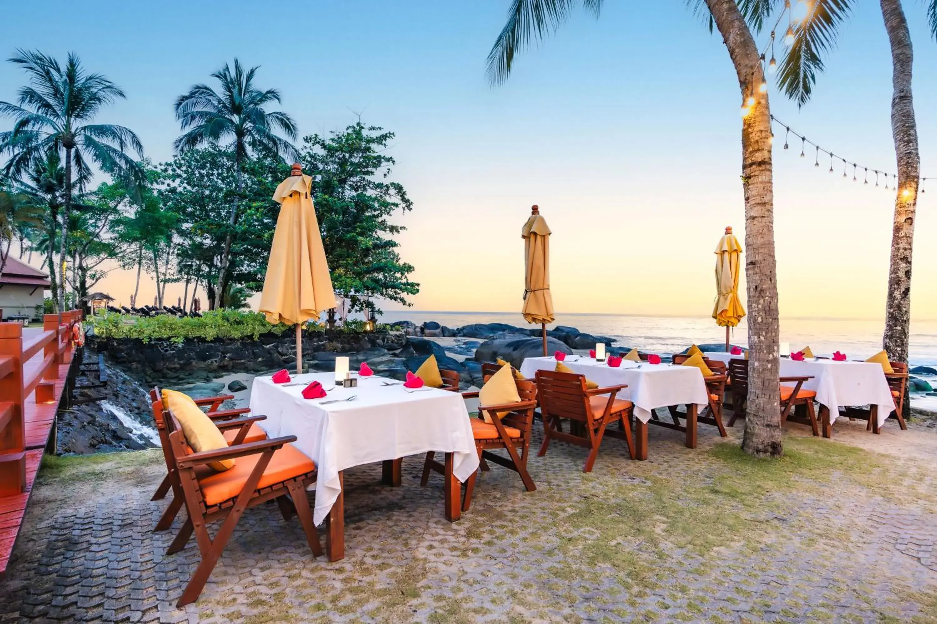 Restaurant/places to eat in Khaolak Laguna Resort Restaurant/places to eat in Khaolak Laguna Resort