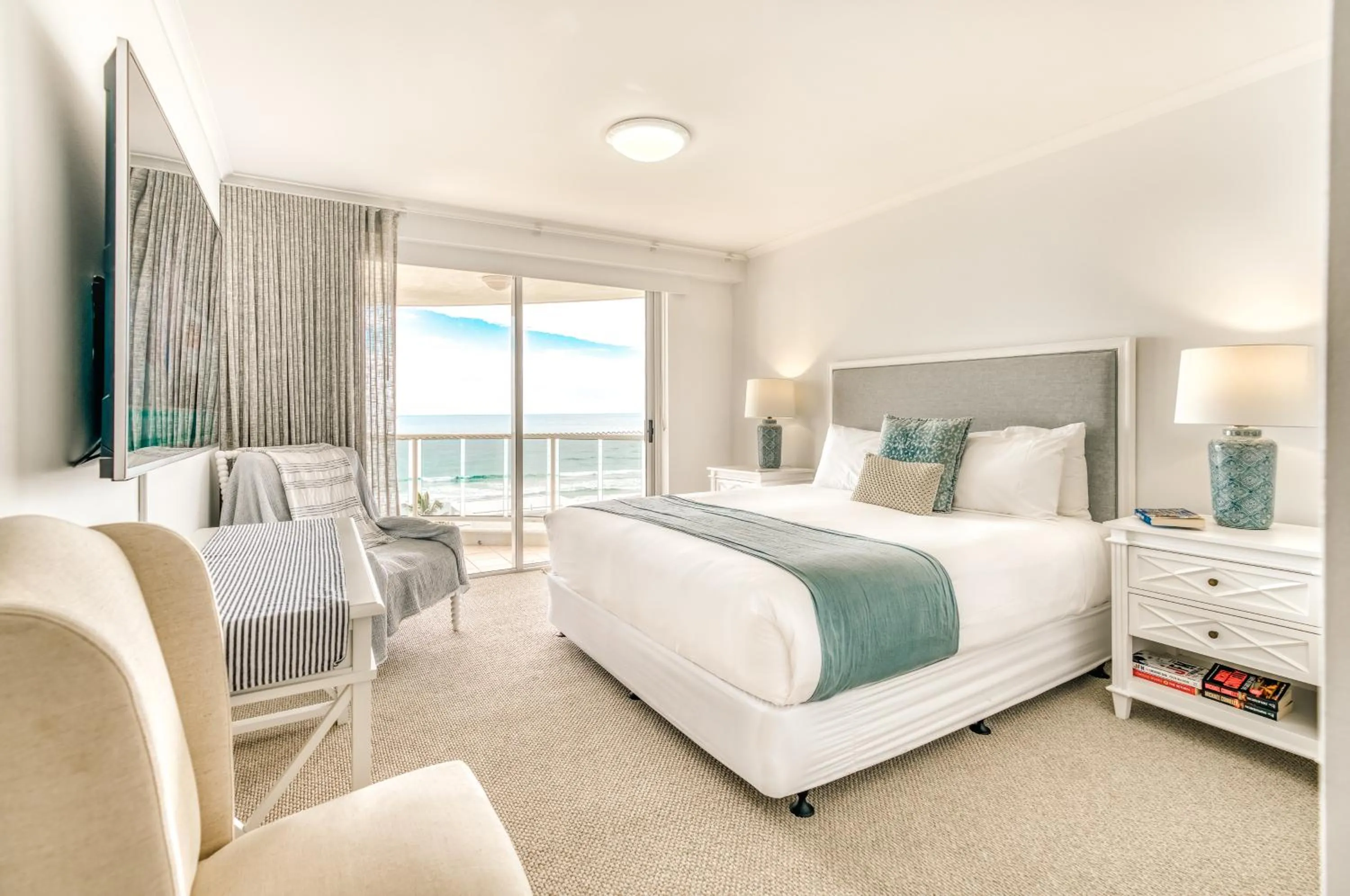 Bedroom, Bed in Xanadu Resort