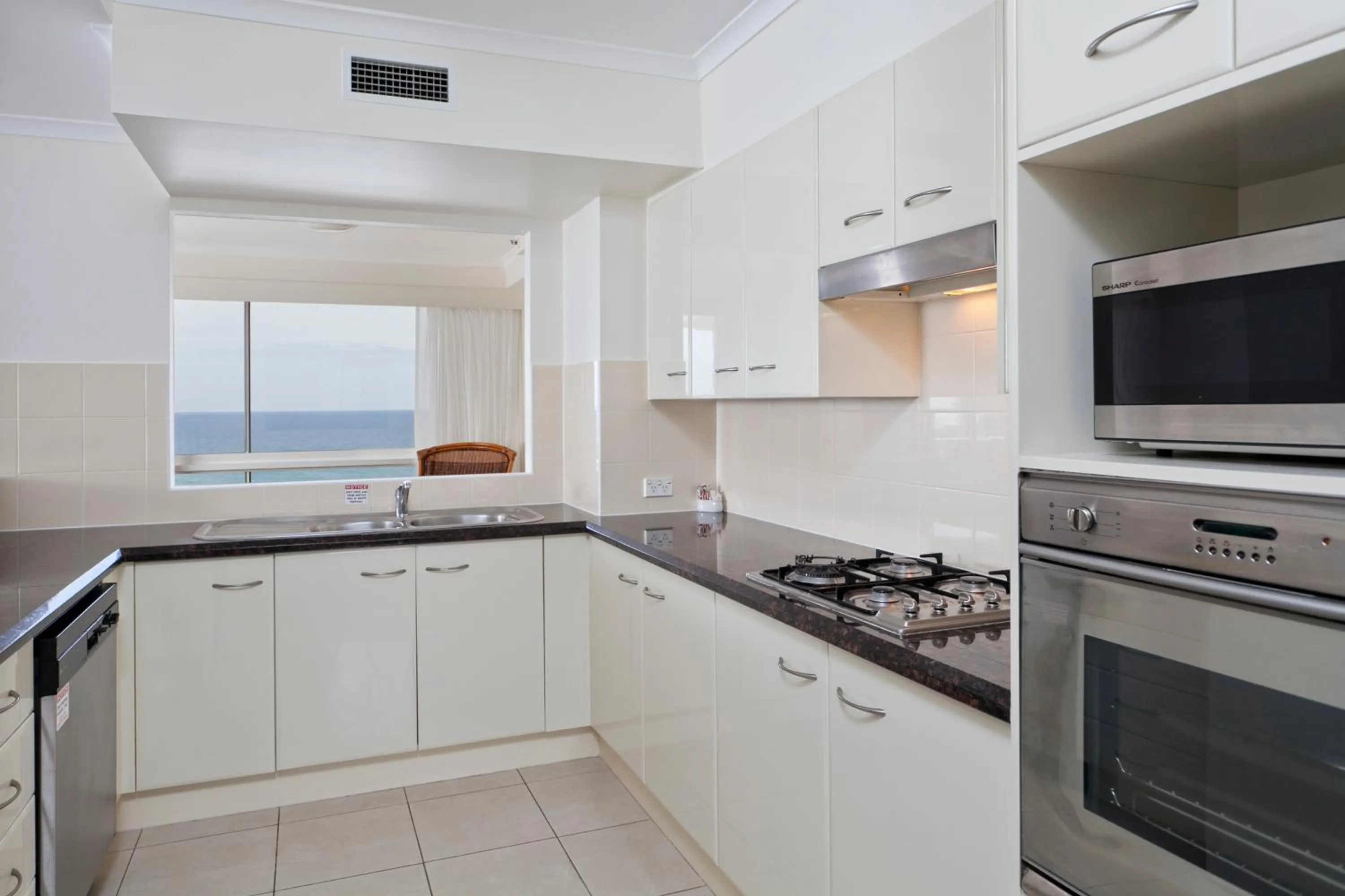 Kitchen or kitchenette in Xanadu Resort