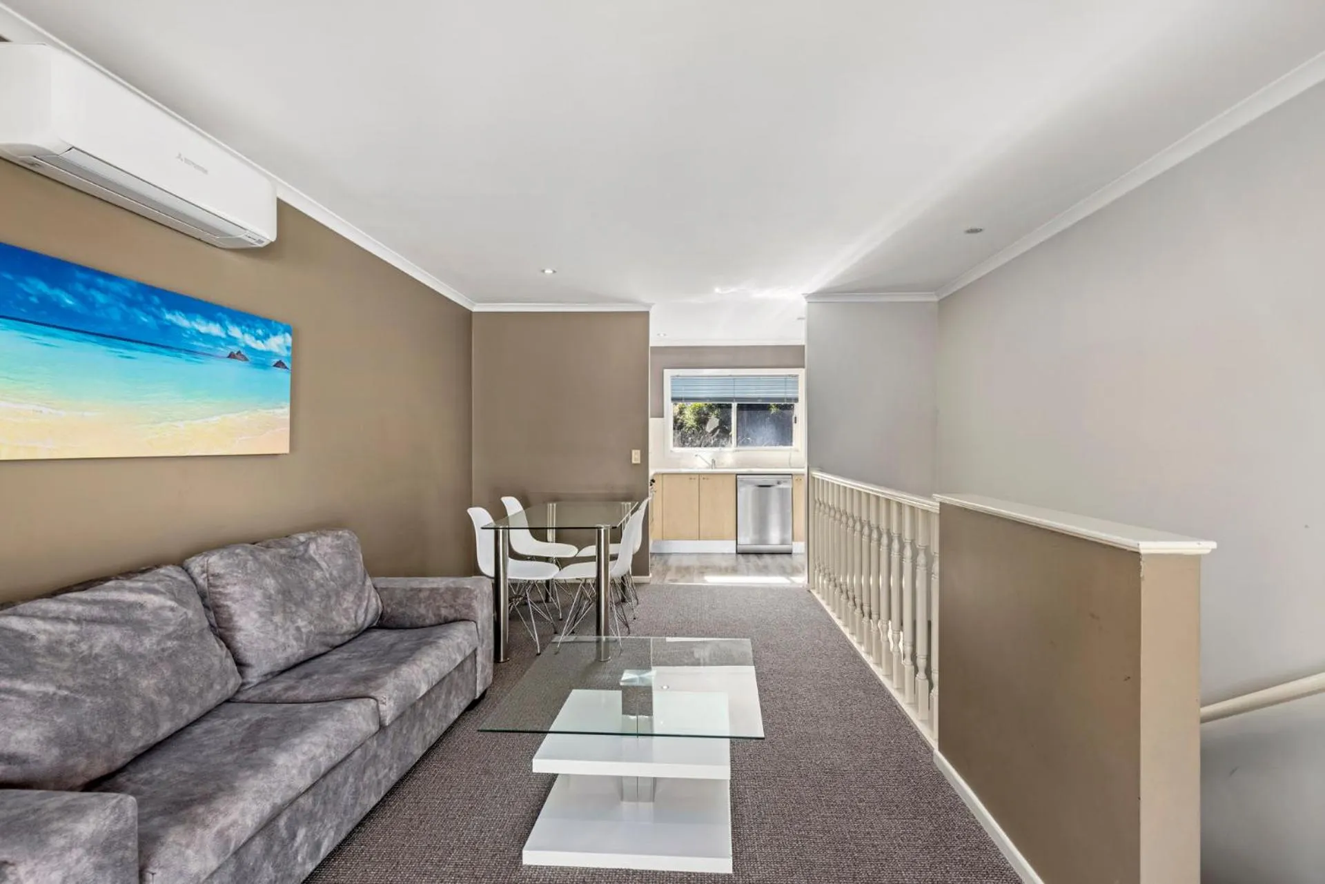 Aqualuna Beach Resort