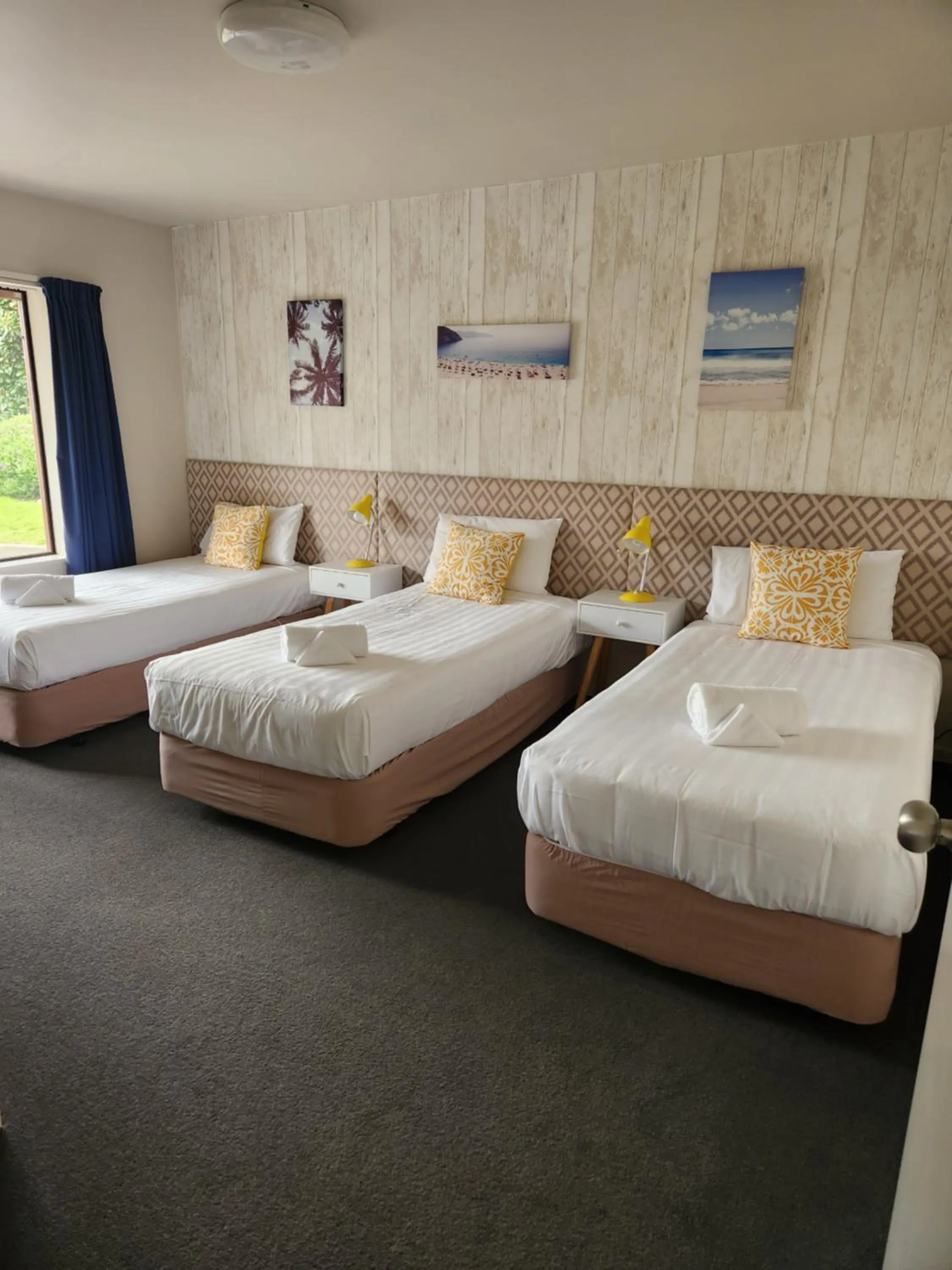 Bed in Amber Court Motel Nelson