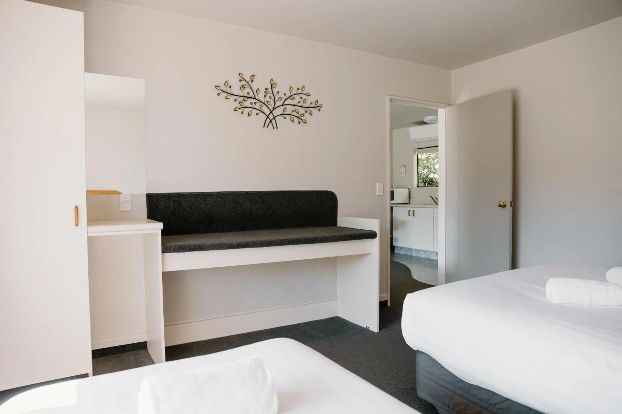 Bed in Amber Court Motel Nelson