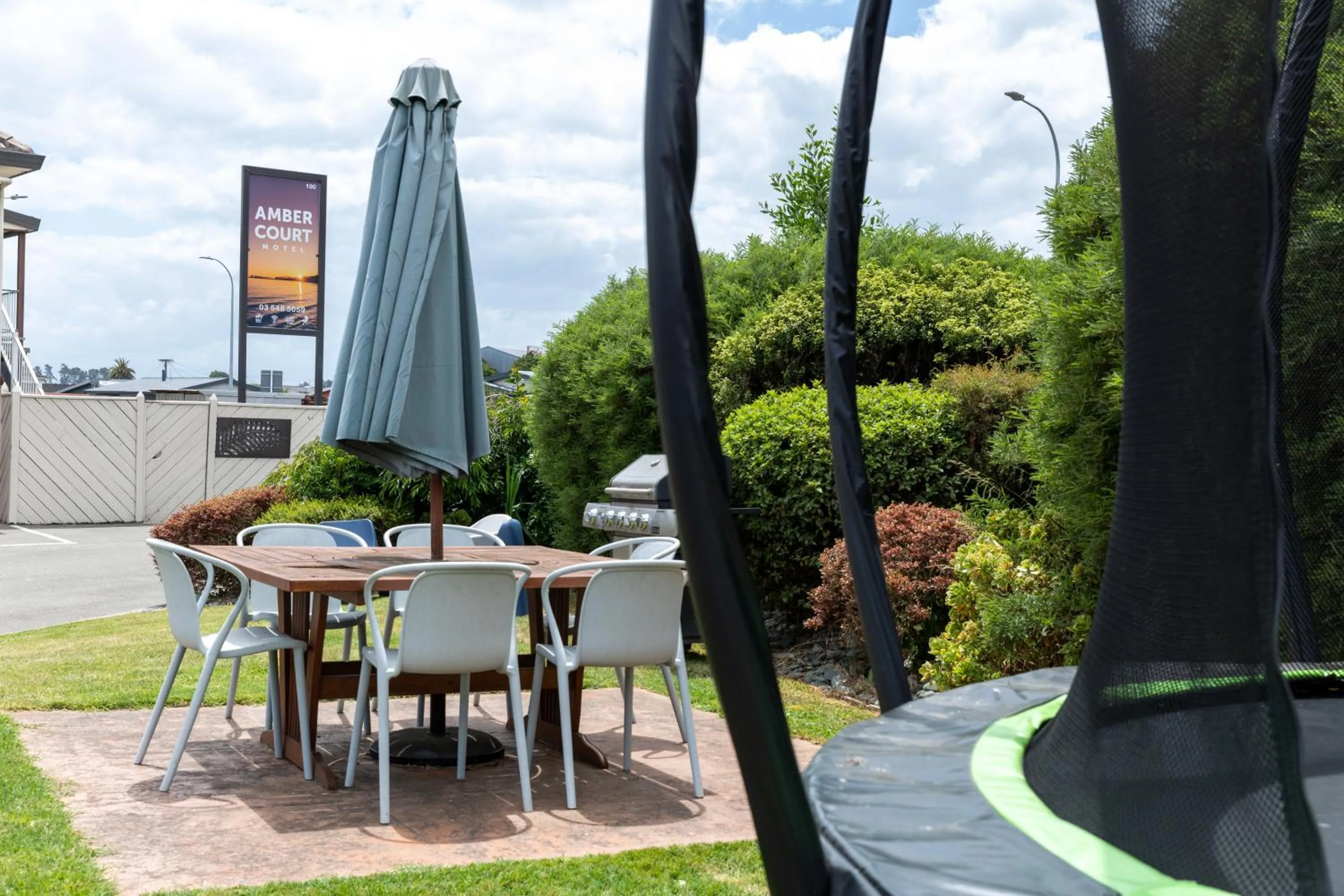 Patio in Amber Court Motel Nelson