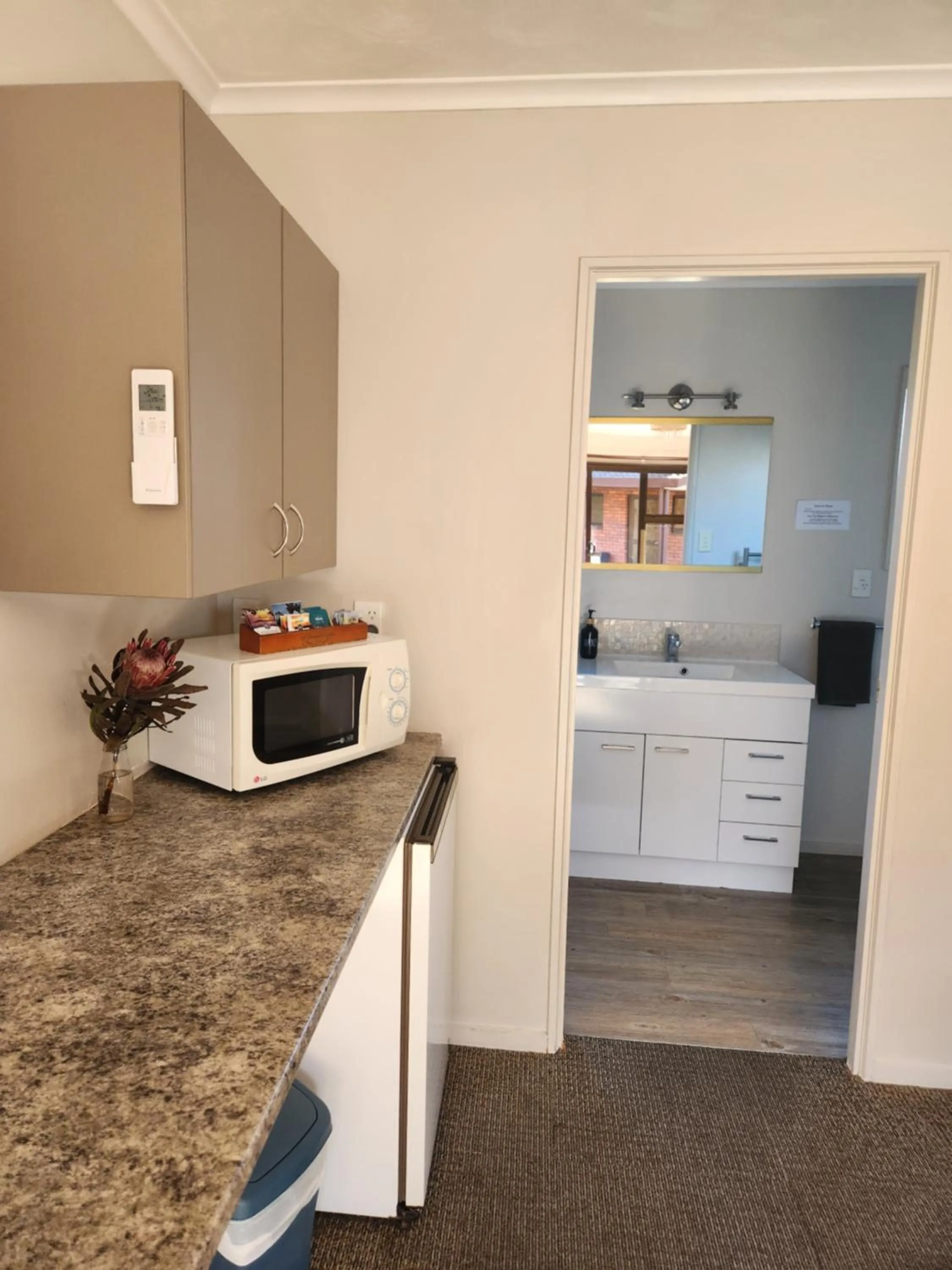 Coffee/tea facilities in Amber Court Motel Nelson