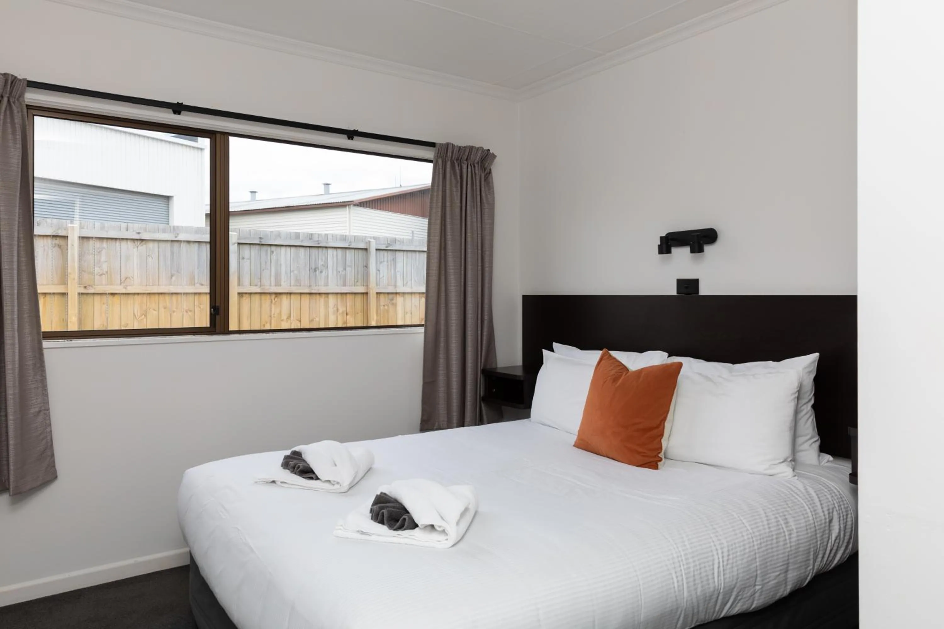 Bed in Amber Court Motel Nelson