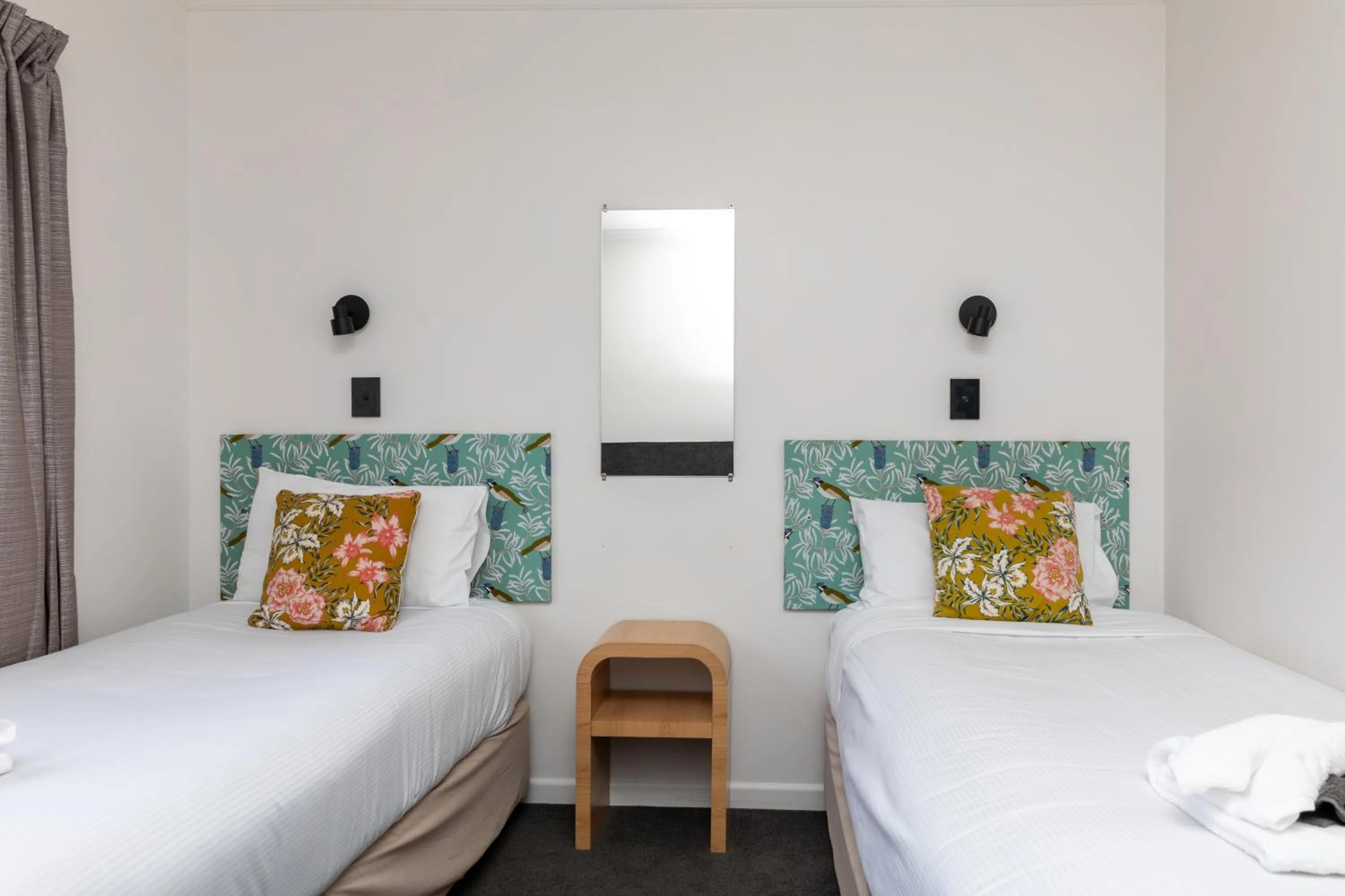 Bed in Amber Court Motel Nelson