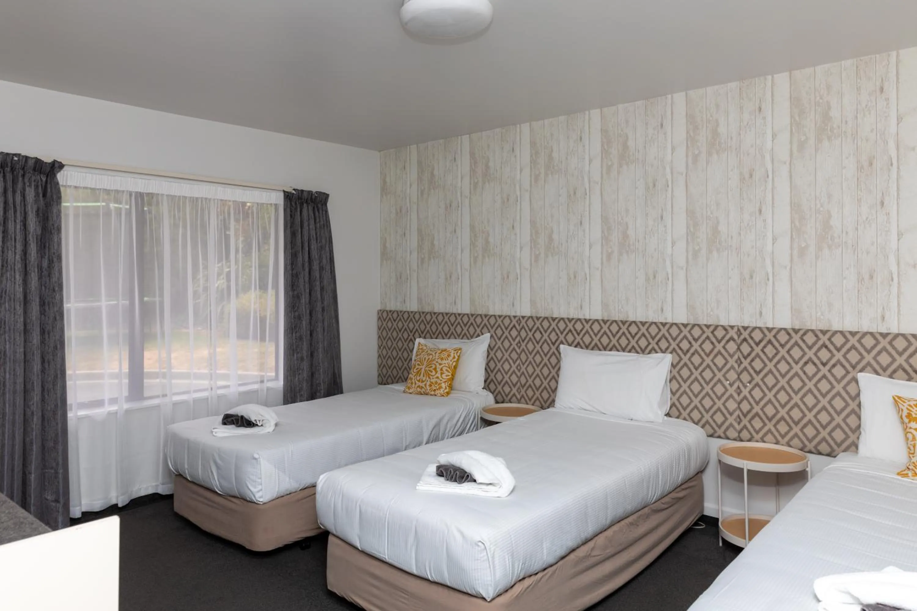 Bed in Amber Court Motel Nelson