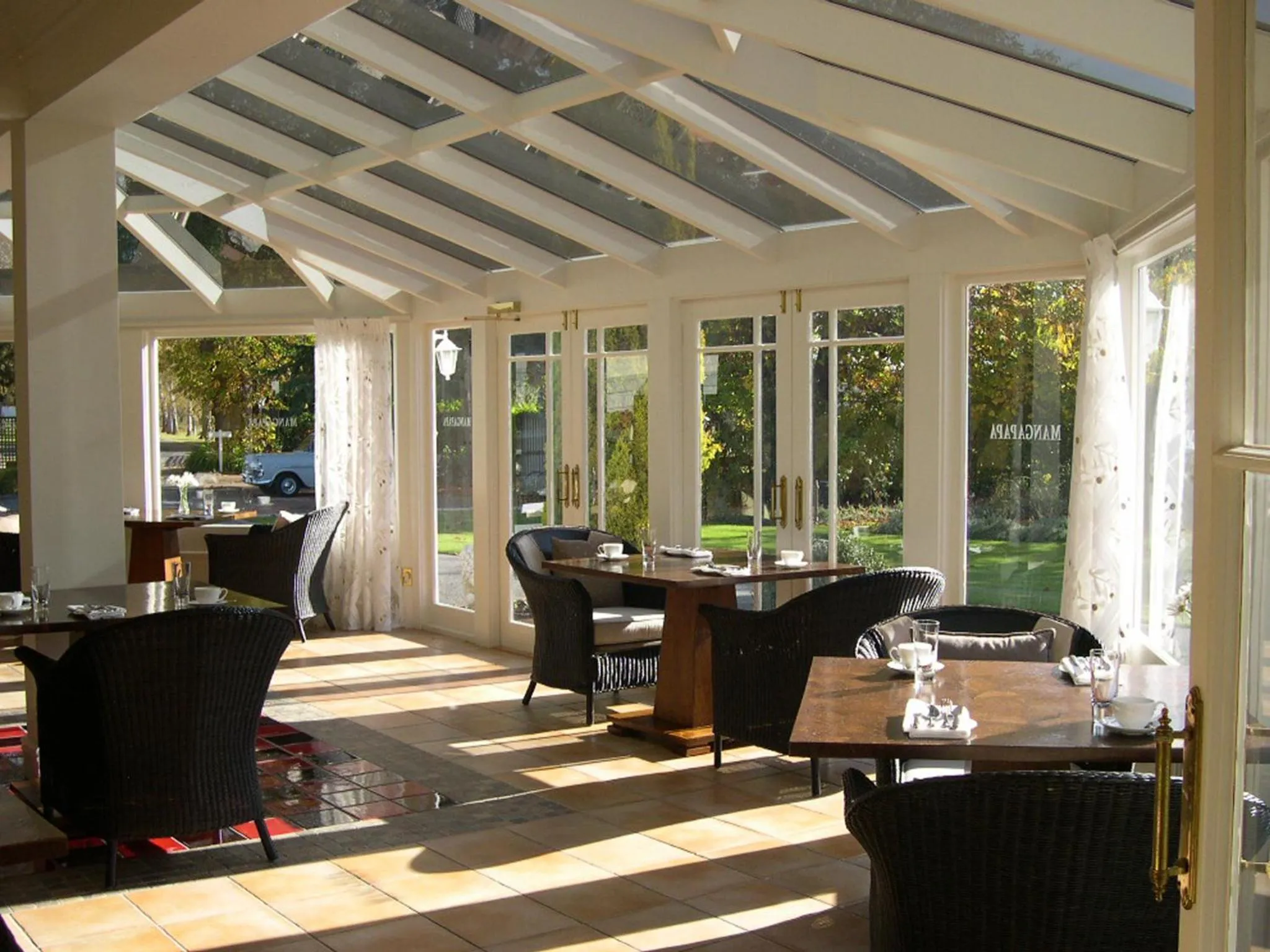 Restaurant/places to eat in Mangapapa Hotel