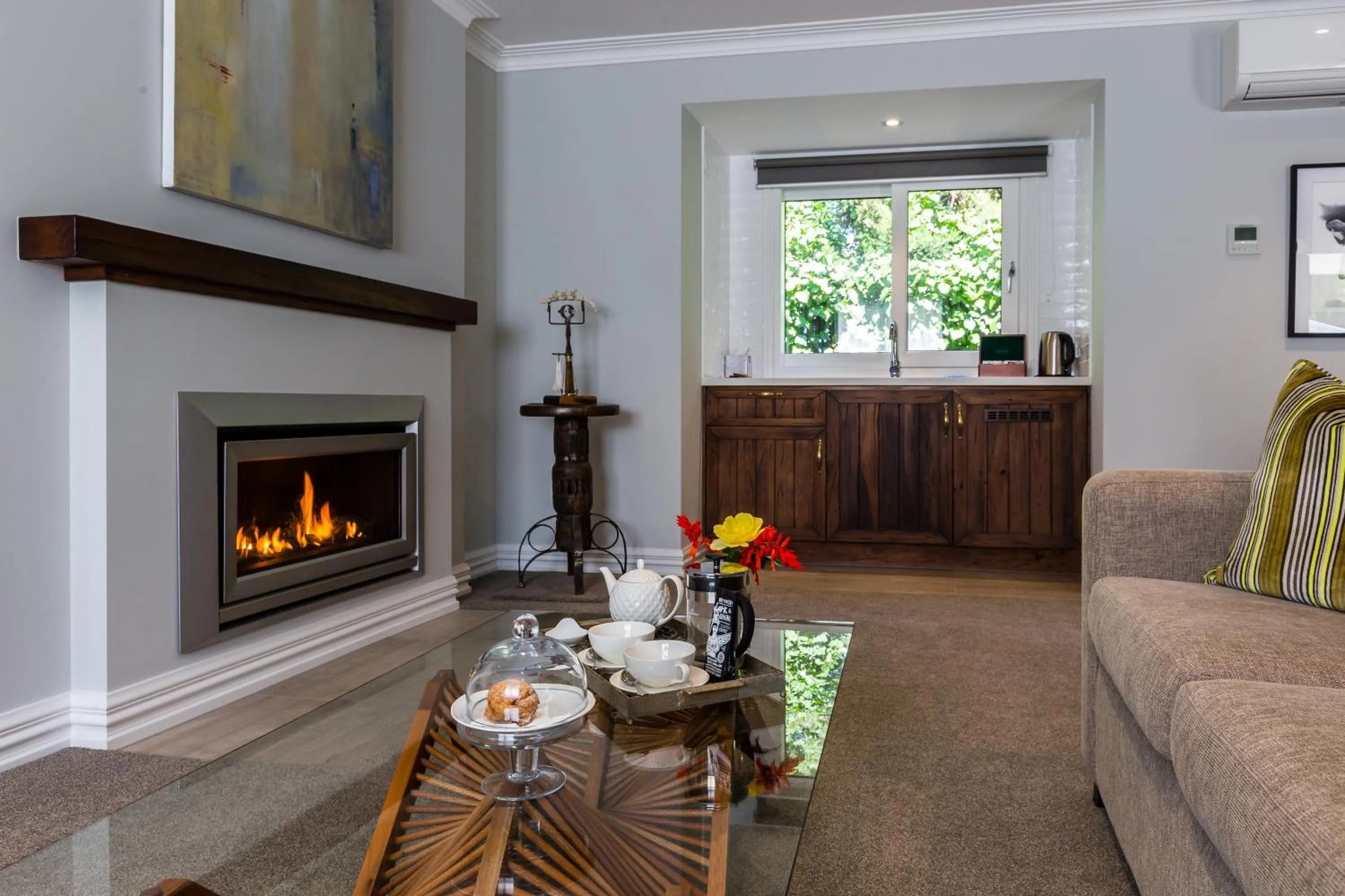 Living room in Mangapapa Hotel