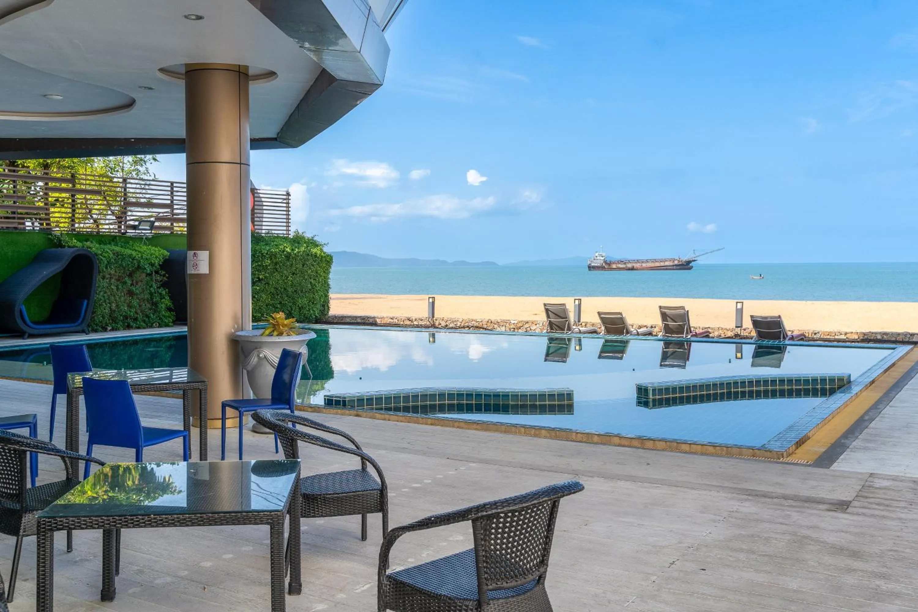 Patio in Rodina Beach Hotel