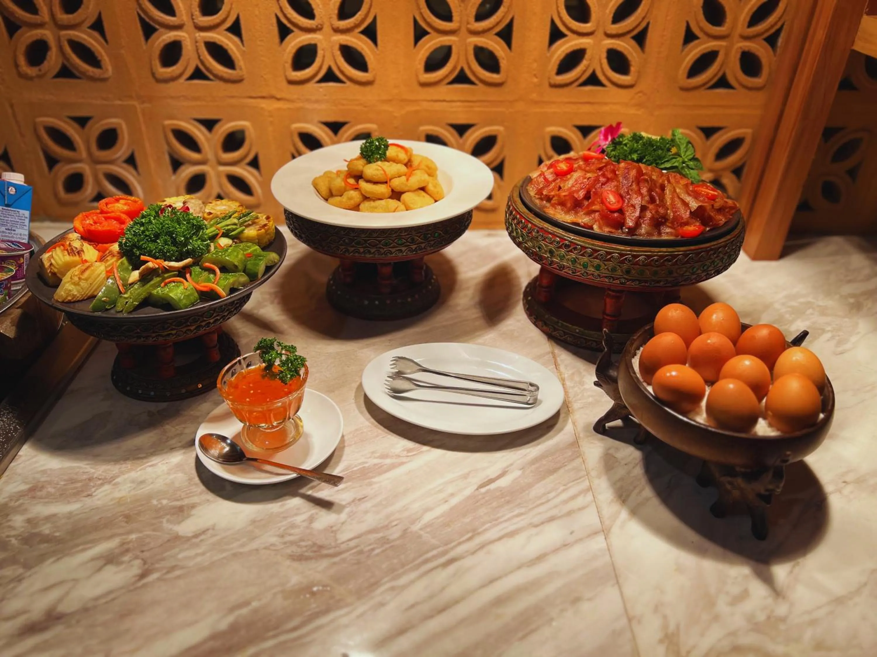 Buffet breakfast in Sunday Villa Sirilanna Hotel