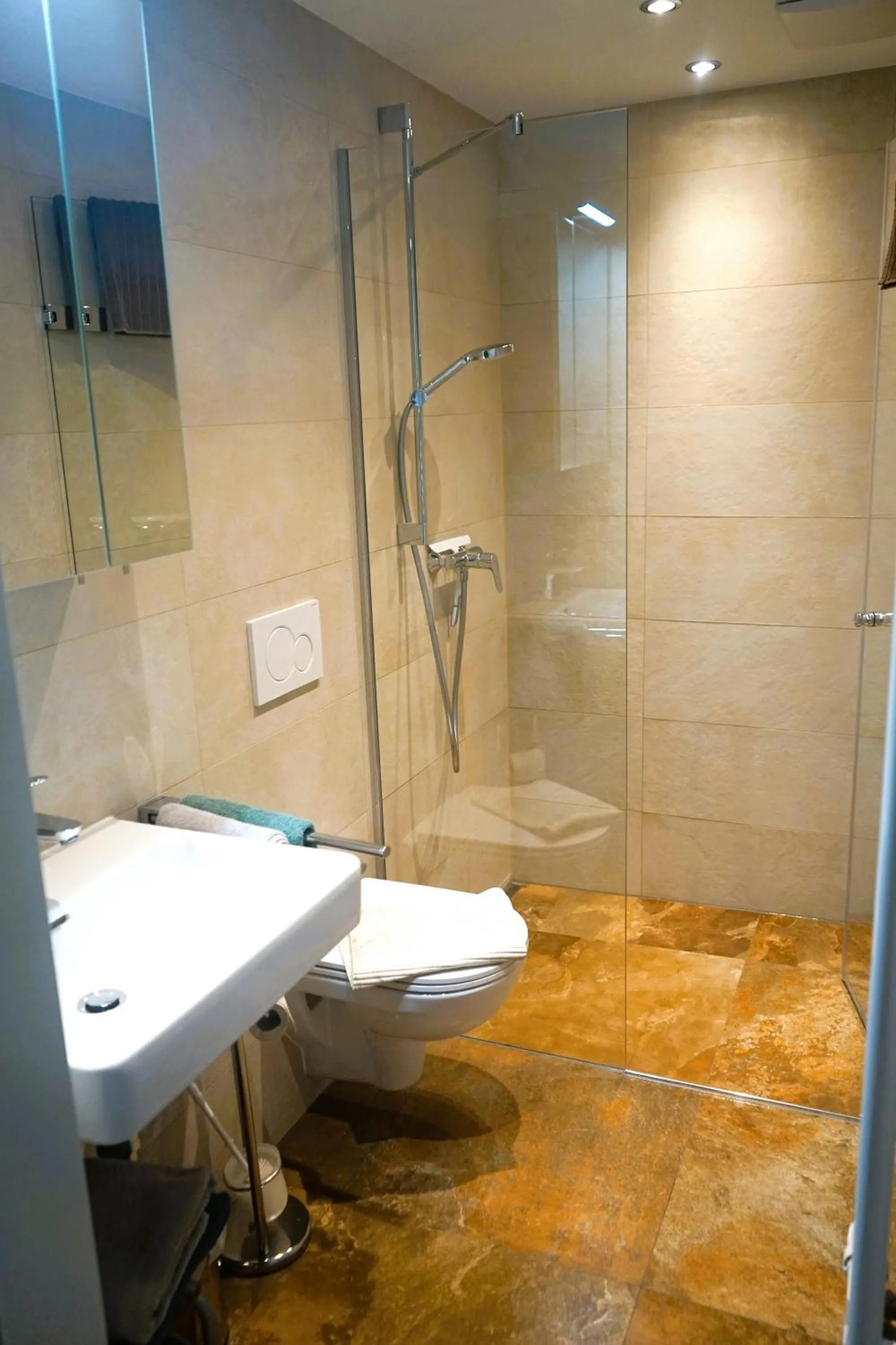 Shower in Stangleggerhof