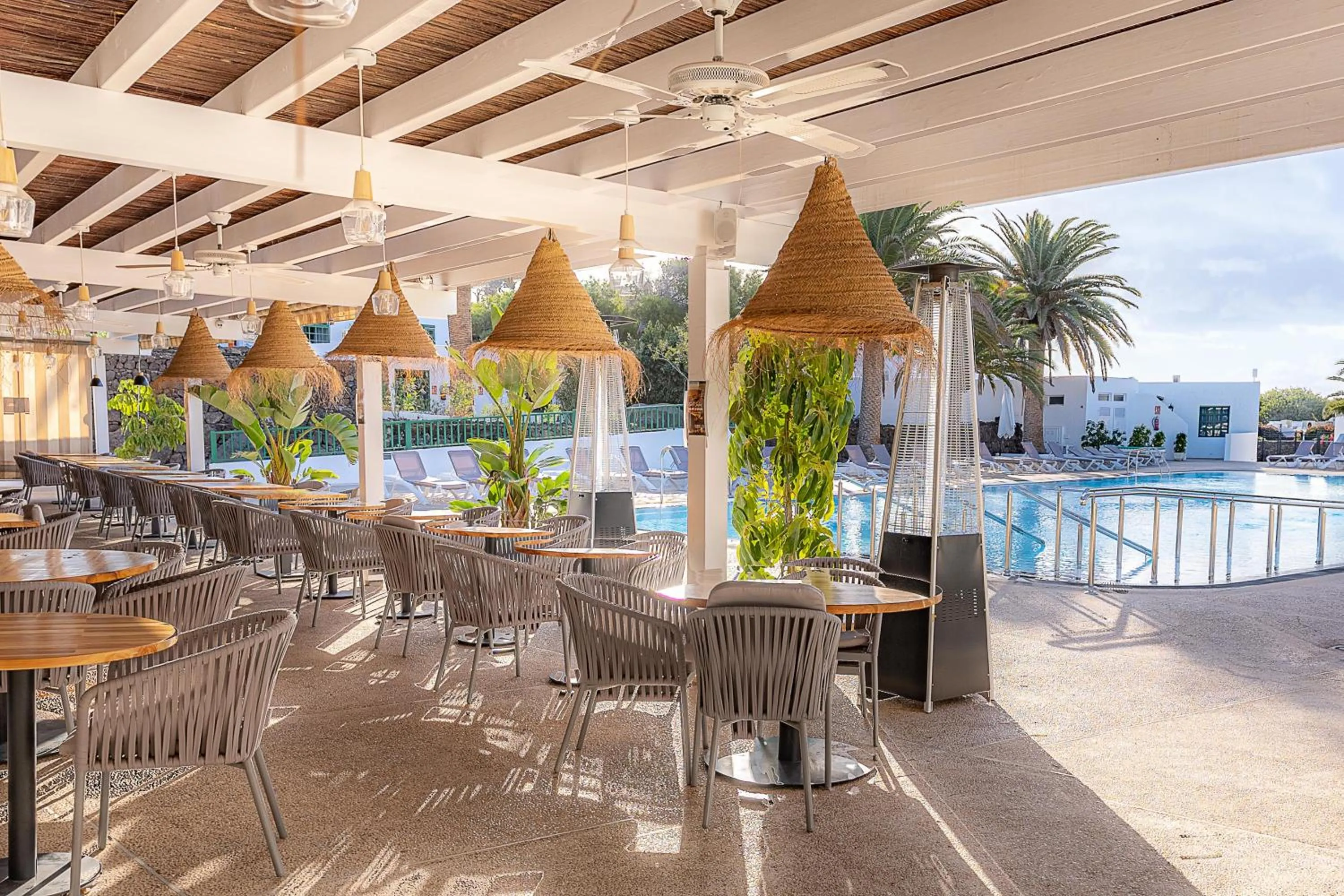 Restaurant/places to eat in Casas Heddy, Well-being Resort