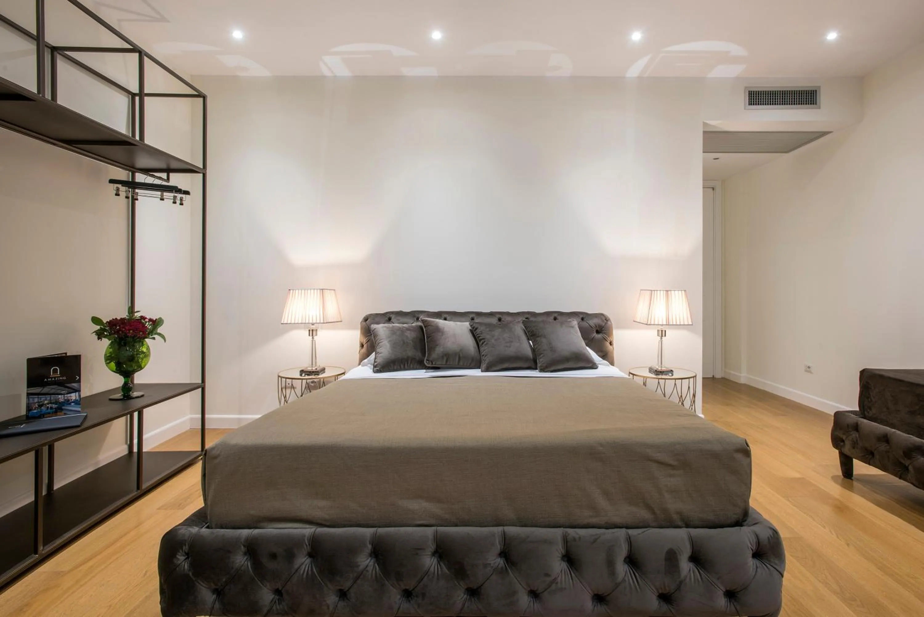 Bed in Amazing Piazza Venezia Suites