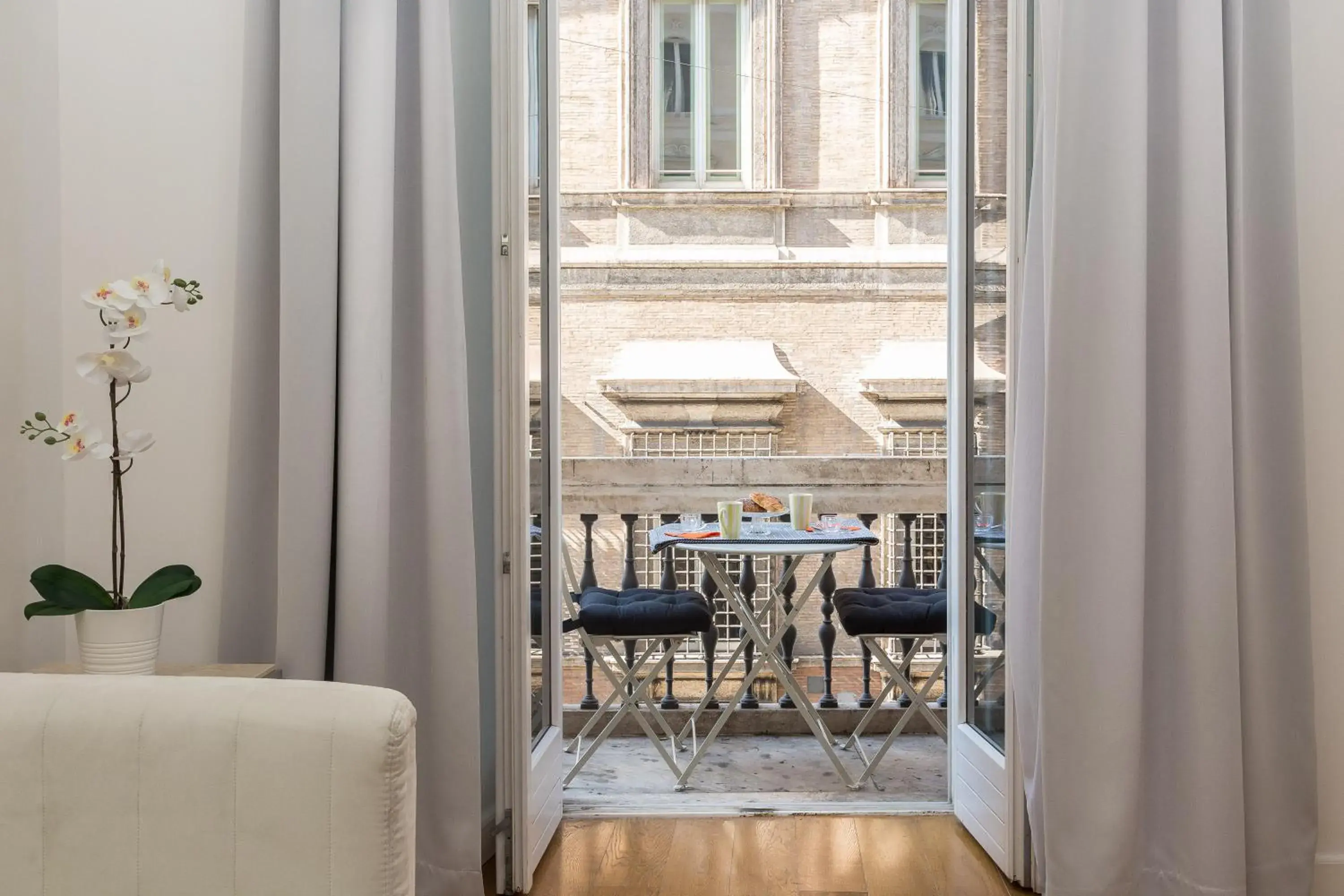 Balcony/Terrace in Amazing Piazza Venezia Suites Balcony/Terrace in Amazing Piazza Venezia Suites