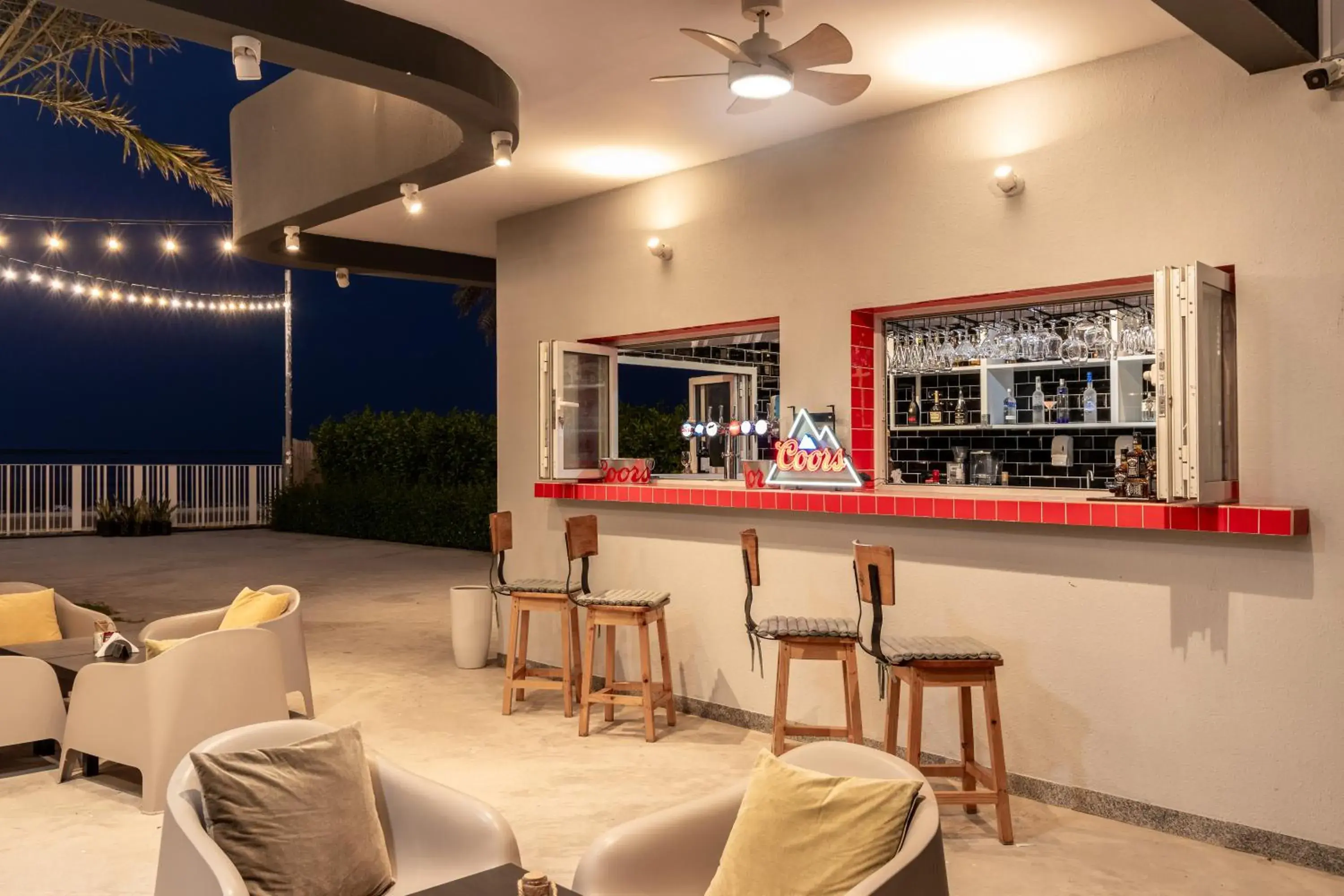 Restaurant/places to eat in Barracuda Resort Restaurant/places to eat in Barracuda Resort