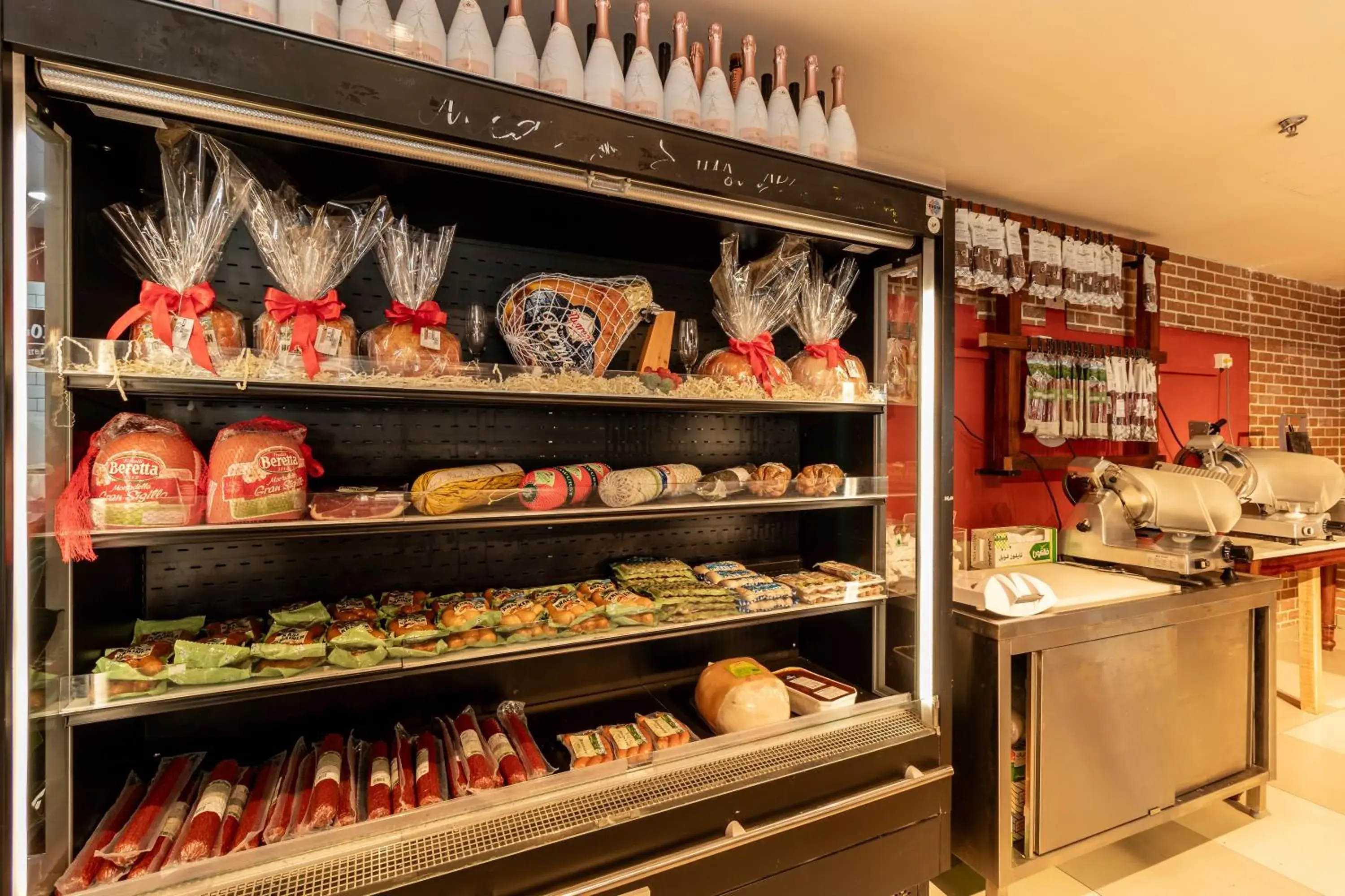 Food and drinks in Barracuda Resort Food and drinks in Barracuda Resort