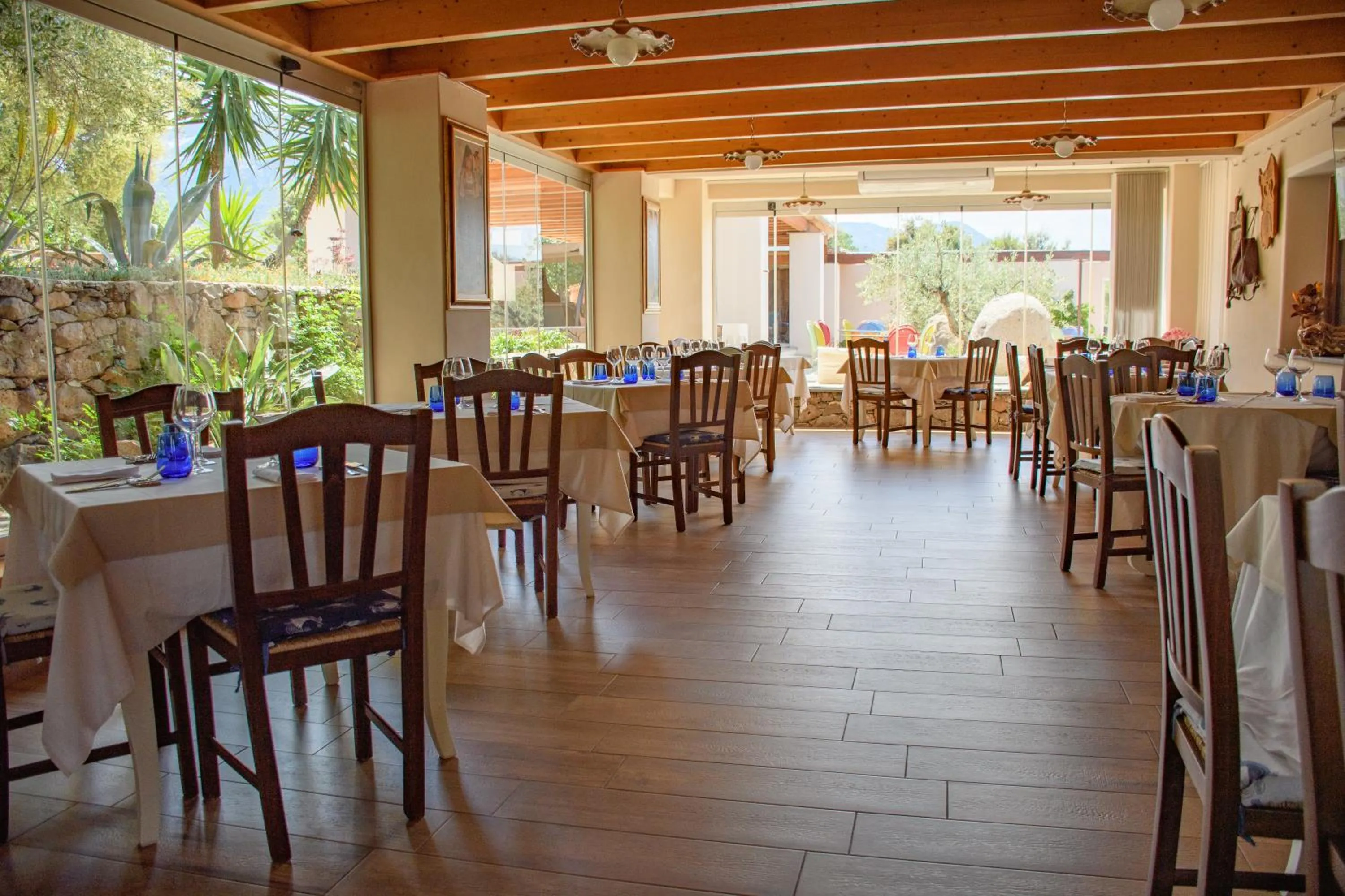 Restaurant/places to eat in Hotel Barbagia