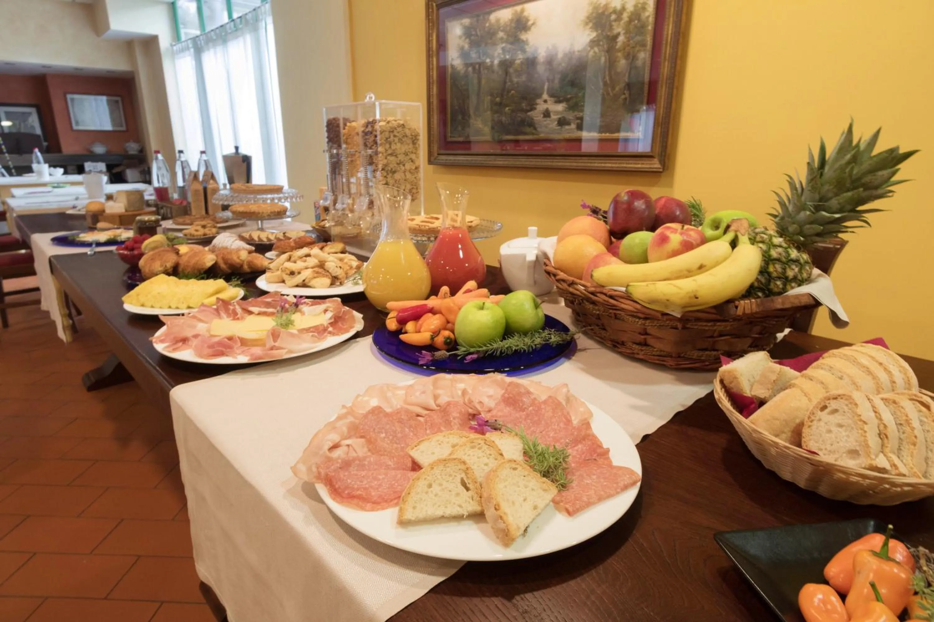 Buffet breakfast in Residence Mugello Resort